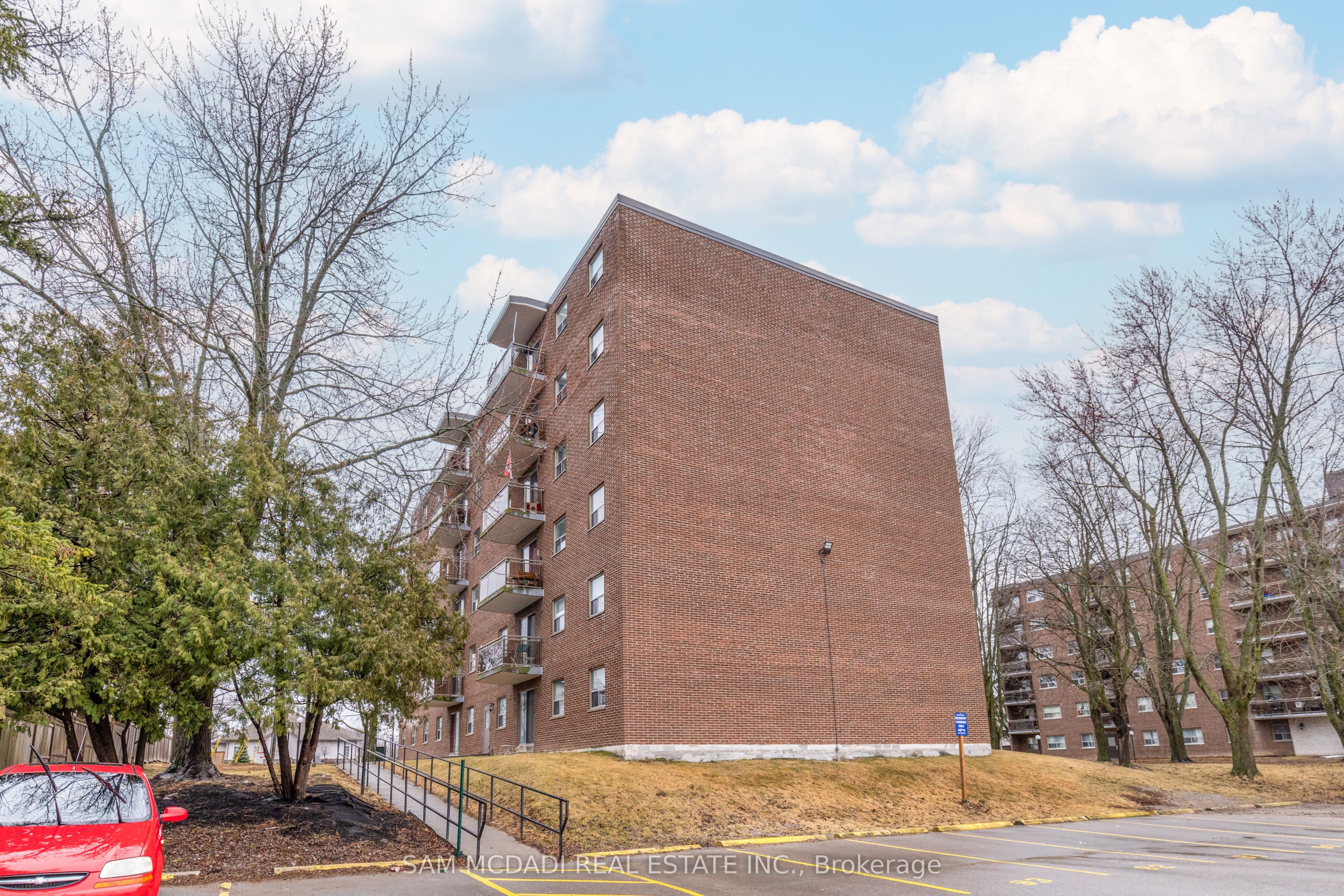 #403 - 62 Spencer Street Property Photo 2