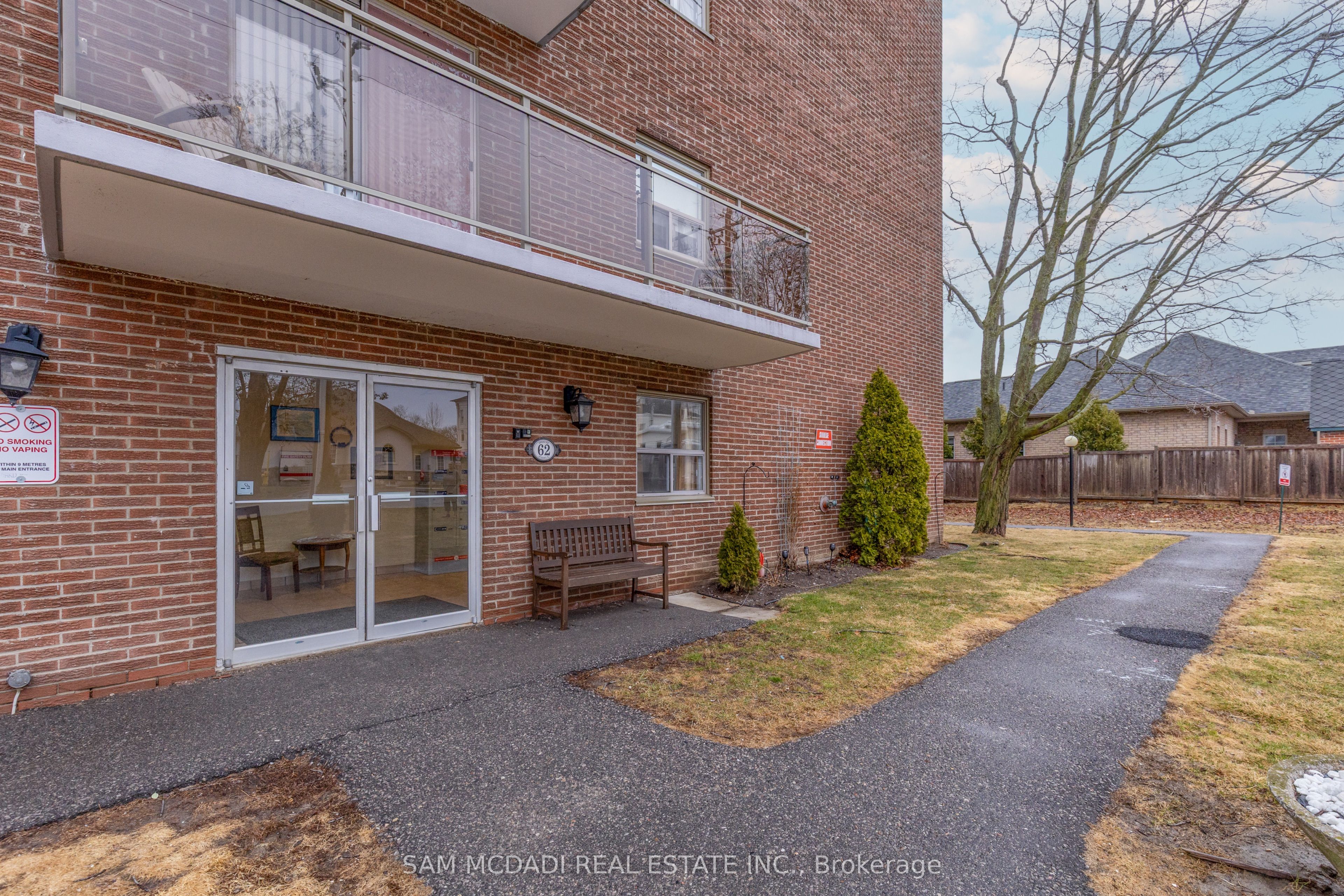 #403 - 62 Spencer Street Property Photo 5