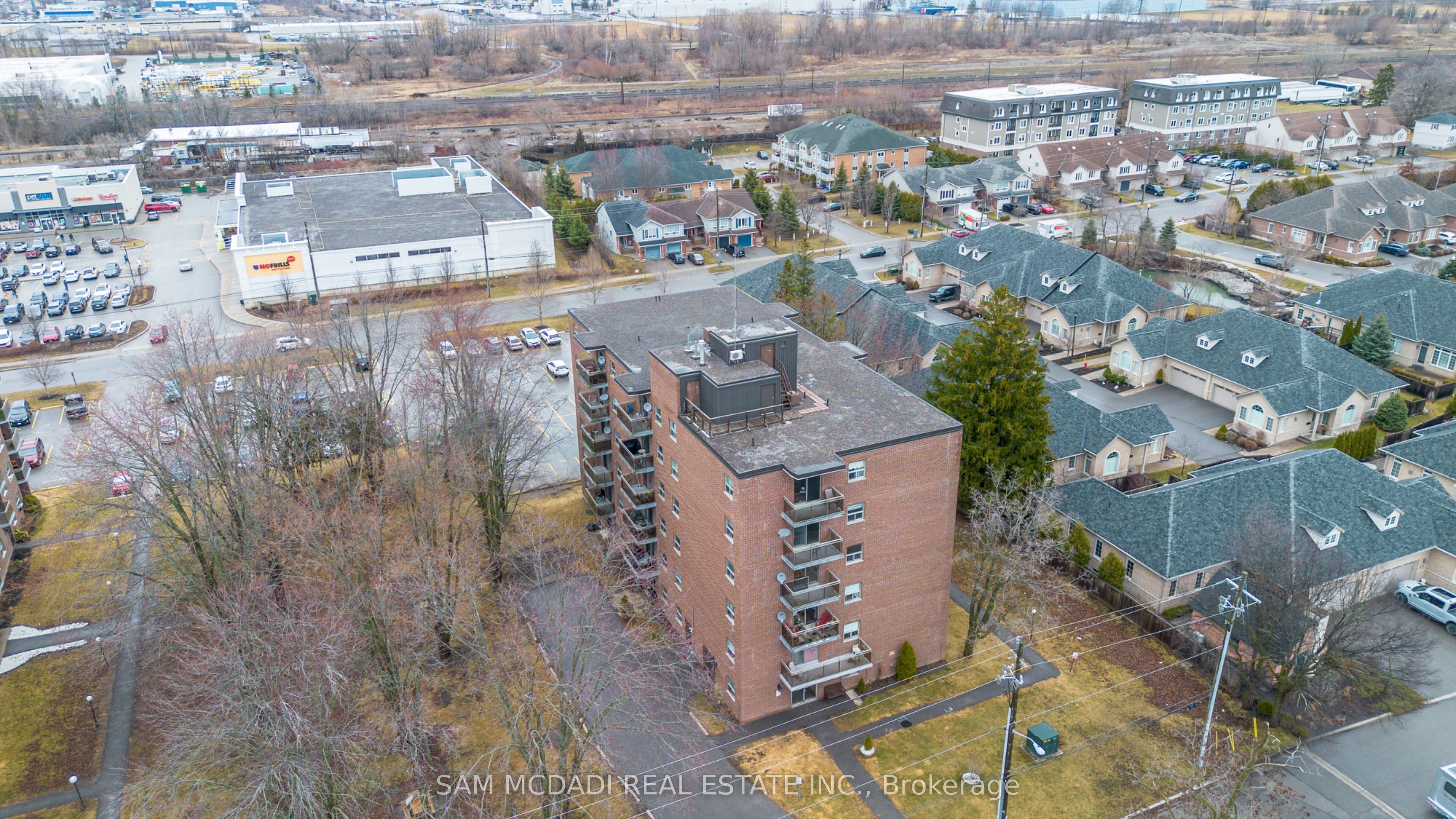 #403 - 62 Spencer Street Property Photo 30