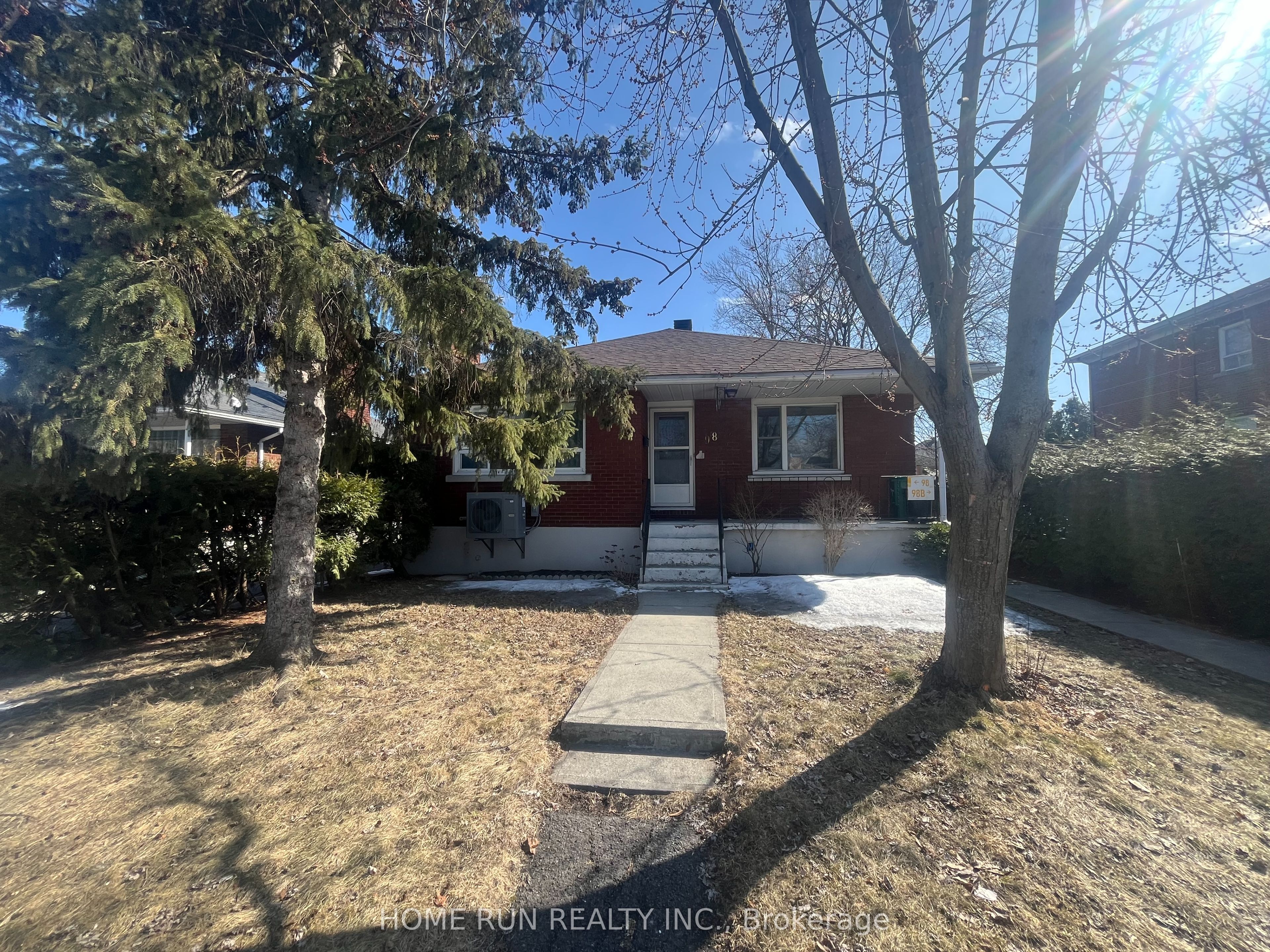 #b - 98 Donald Street Property Photo