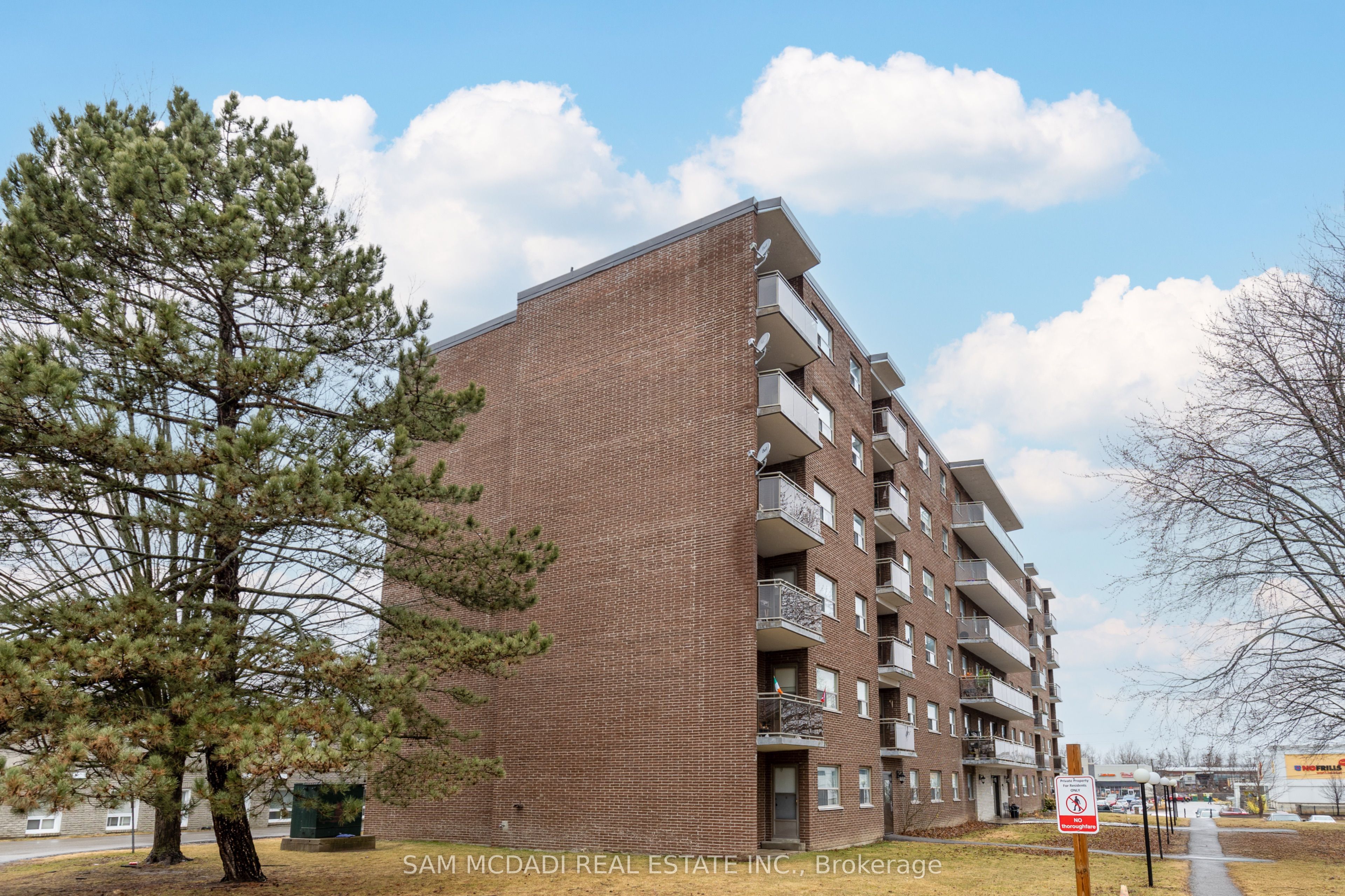 #204 - 47 Munroe Street Property Photo 6