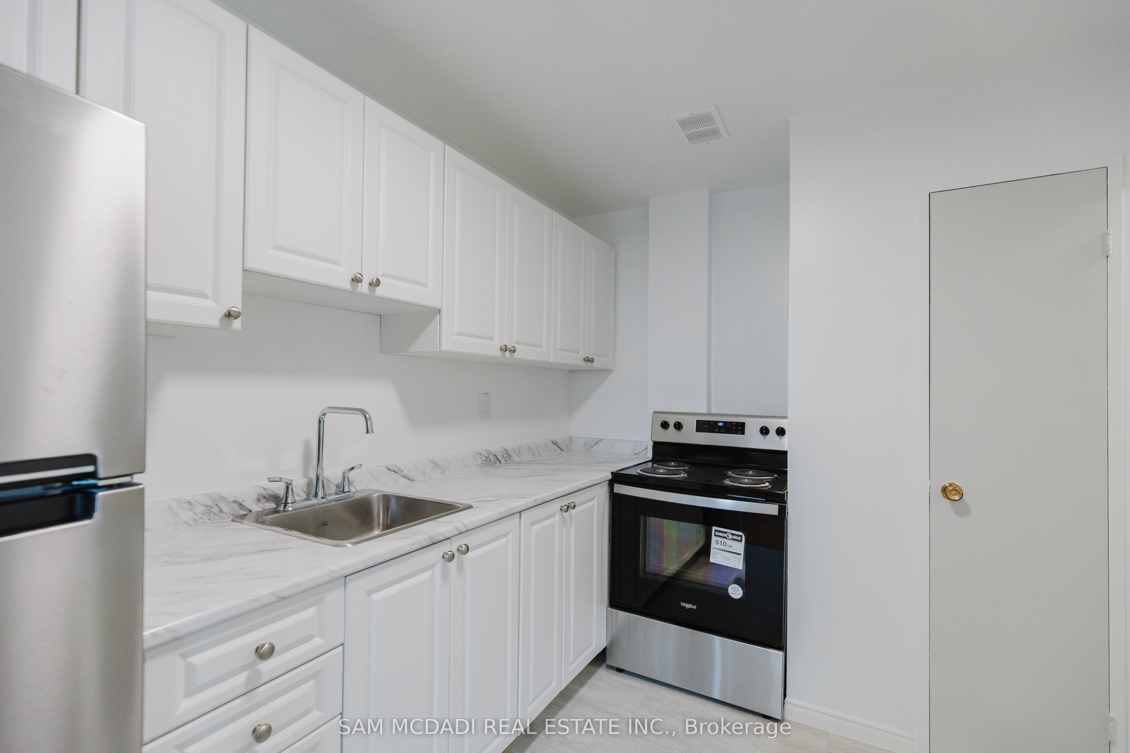 #204 - 47 Munroe Street Property Photo 10