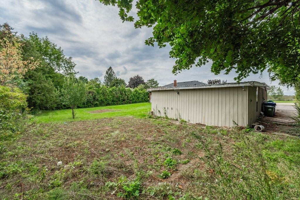 486 College Avenue Property Photo 4