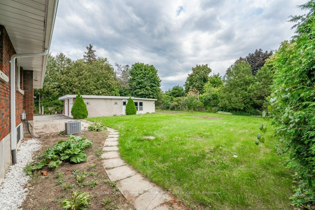 486 College Avenue Property Photo 6
