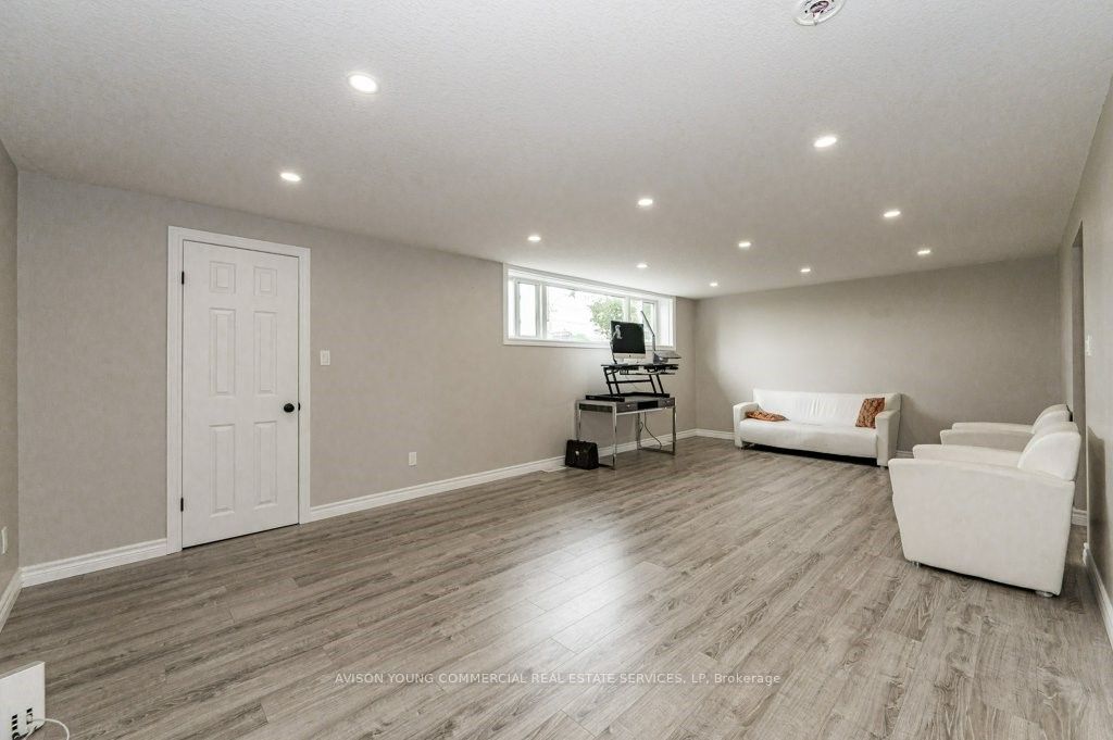 486 College Avenue Property Photo 13