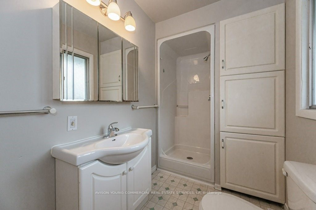 486 College Avenue Property Photo 15