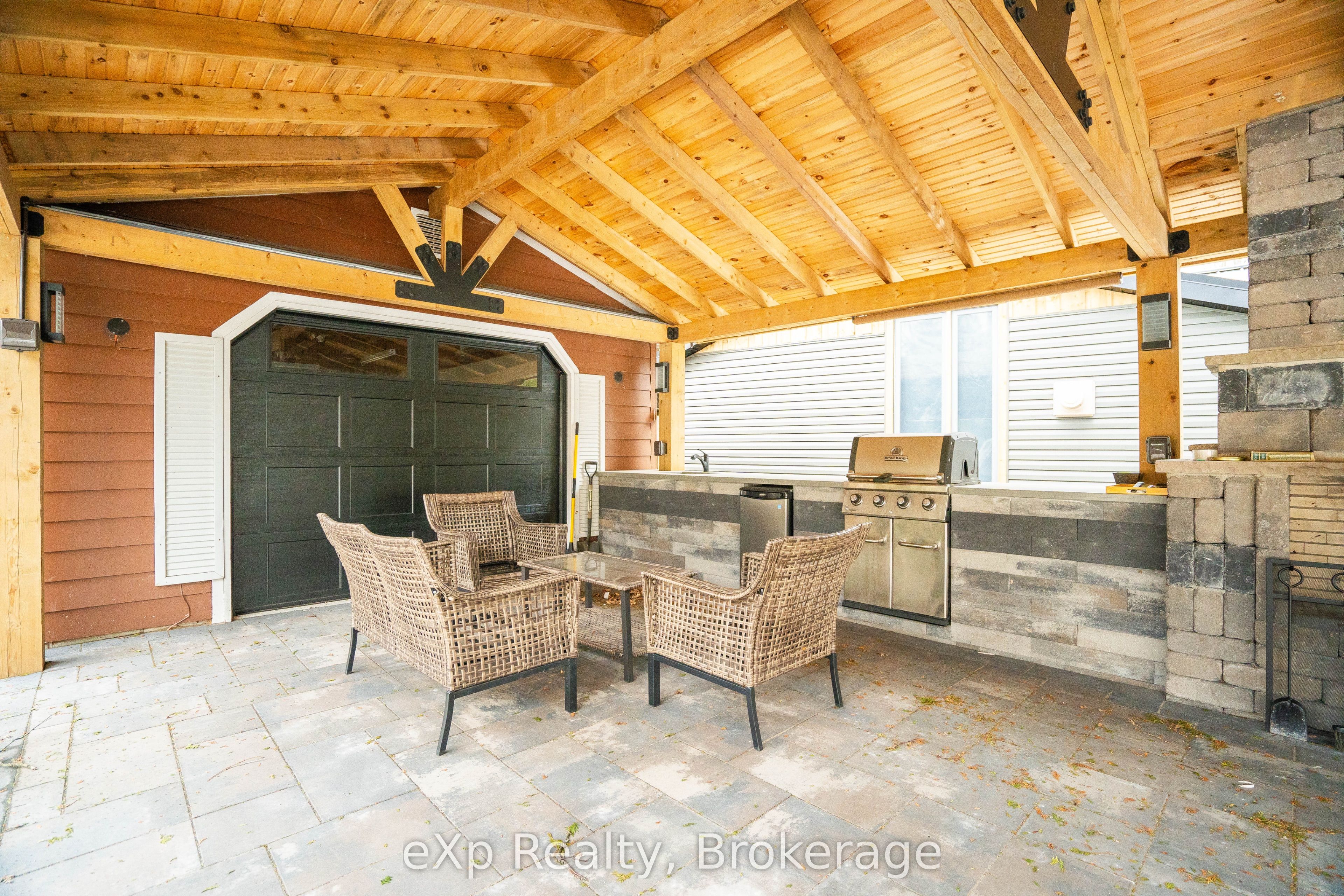 170 Francis Drive Property Photo 6