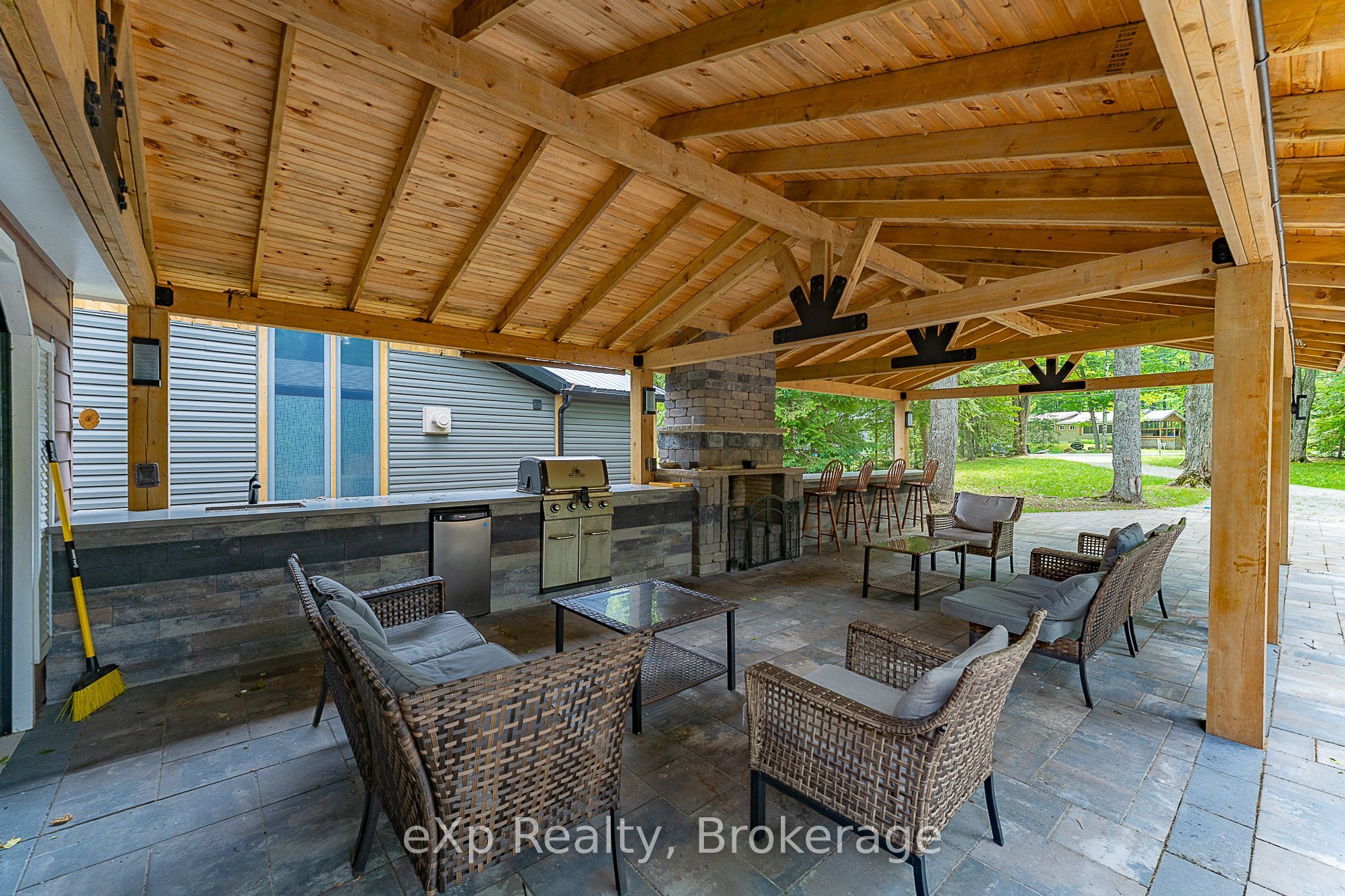 170 Francis Drive Property Photo 7