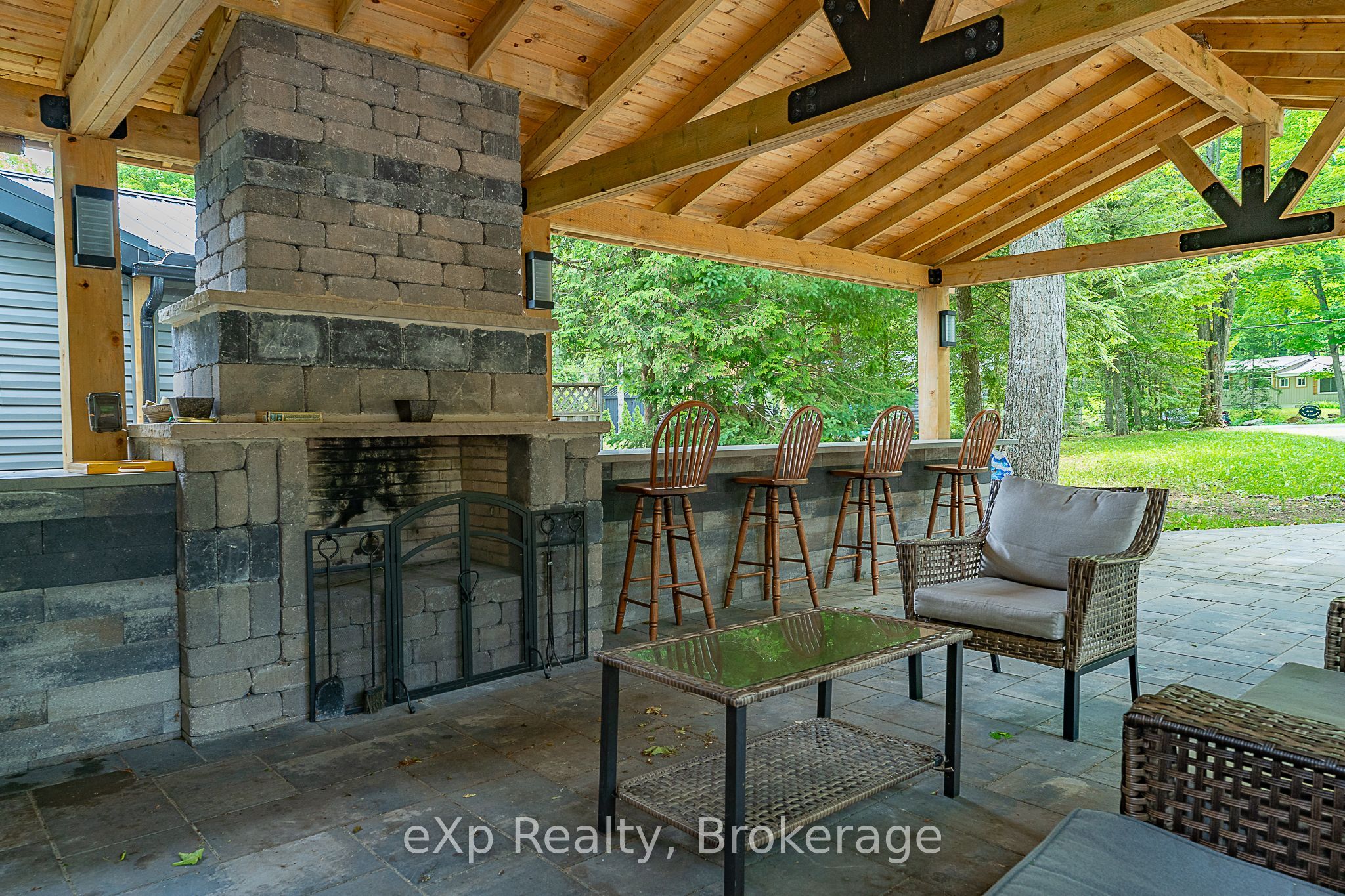 170 Francis Drive Property Photo 9