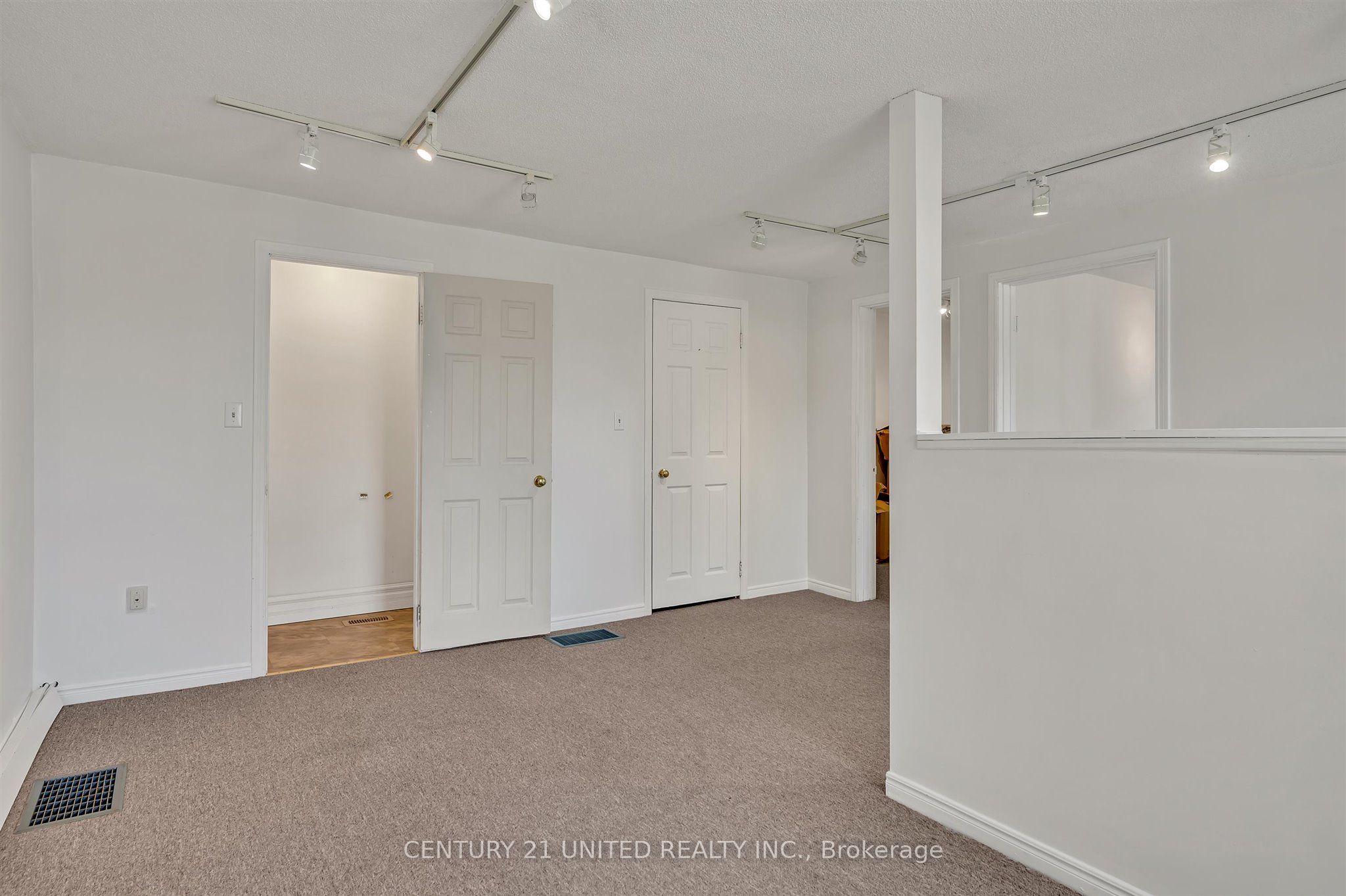 4272 Highway 7 Property Photo 10