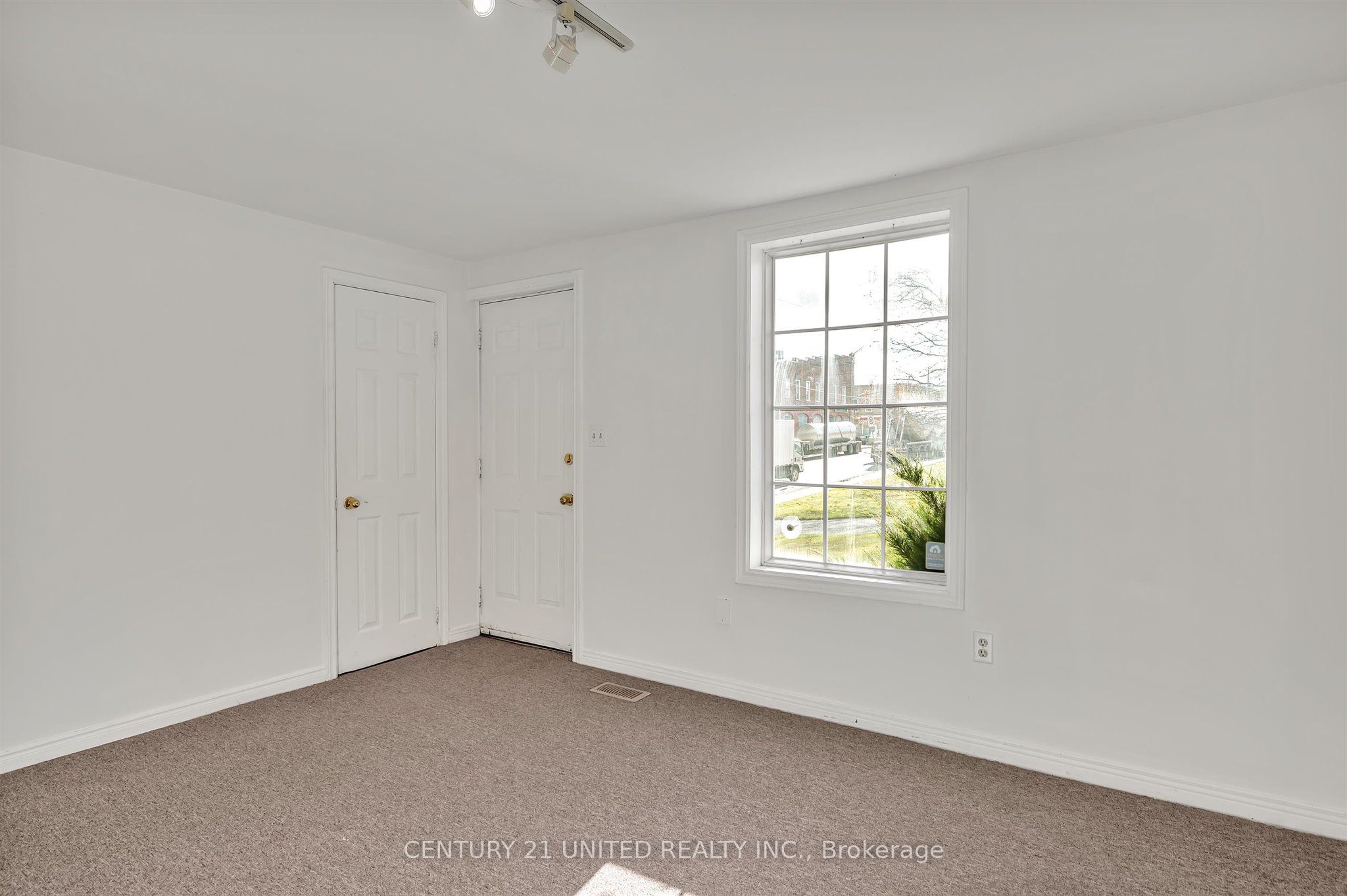 4272 Highway 7 Property Photo 13