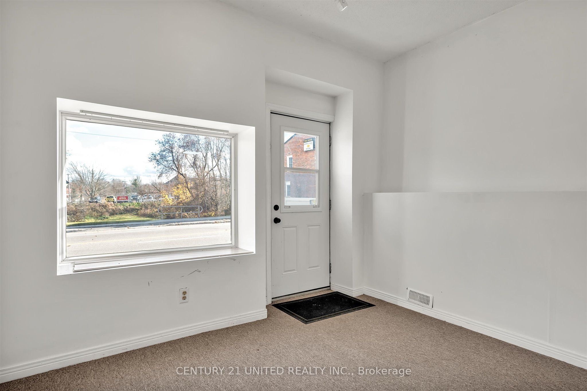 4272 Highway 7 Property Photo 15