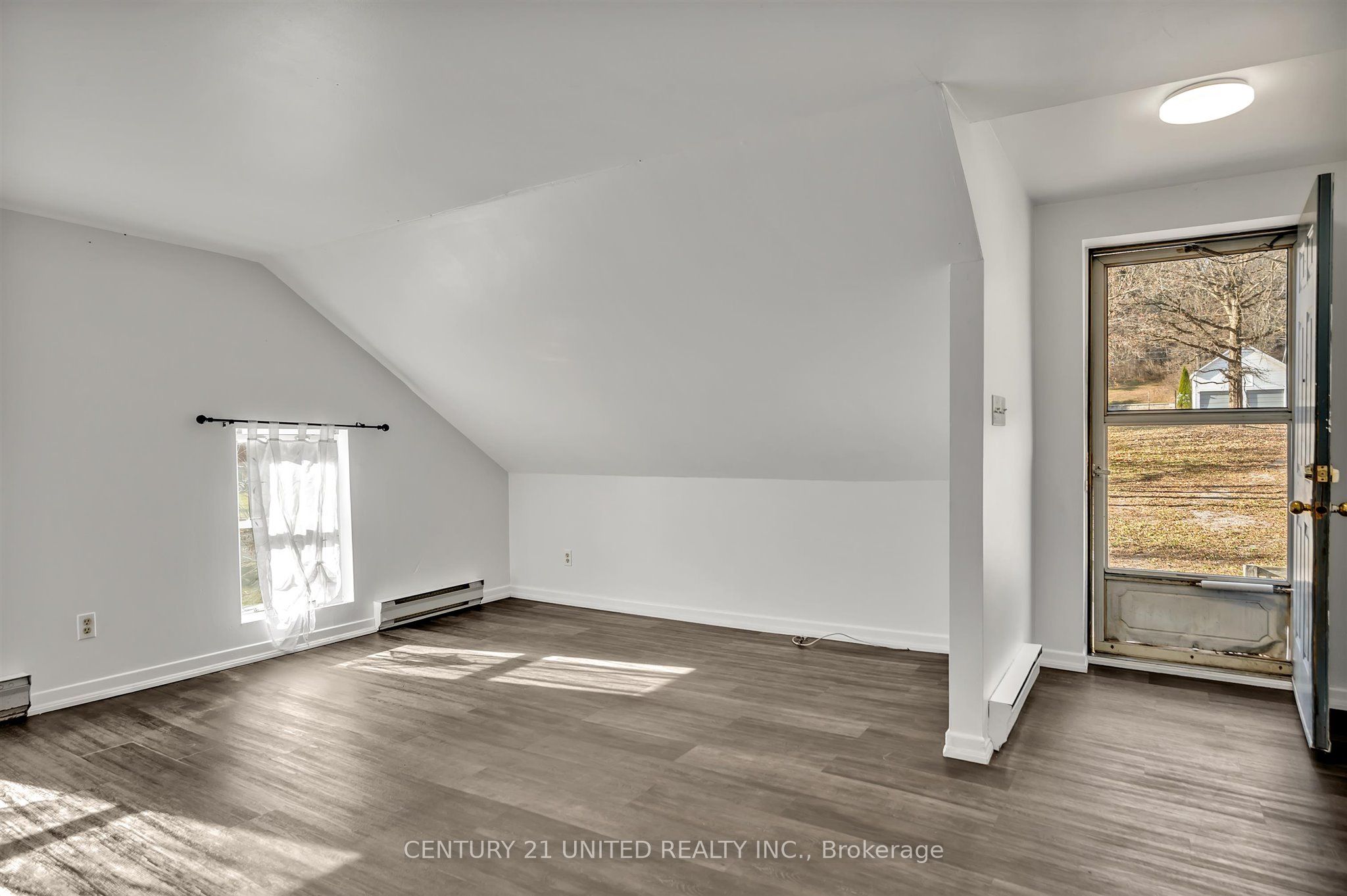 4272 Highway 7 Property Photo 18