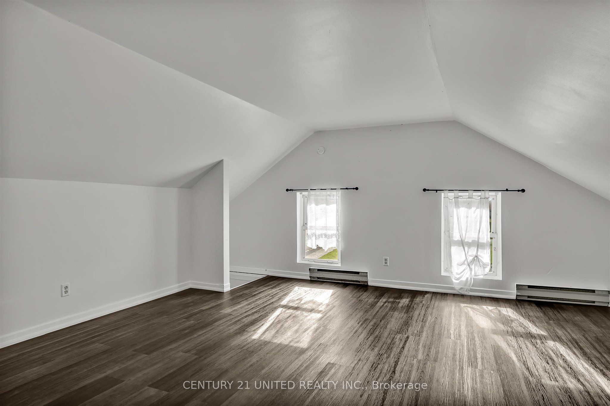 4272 Highway 7 Property Photo 19