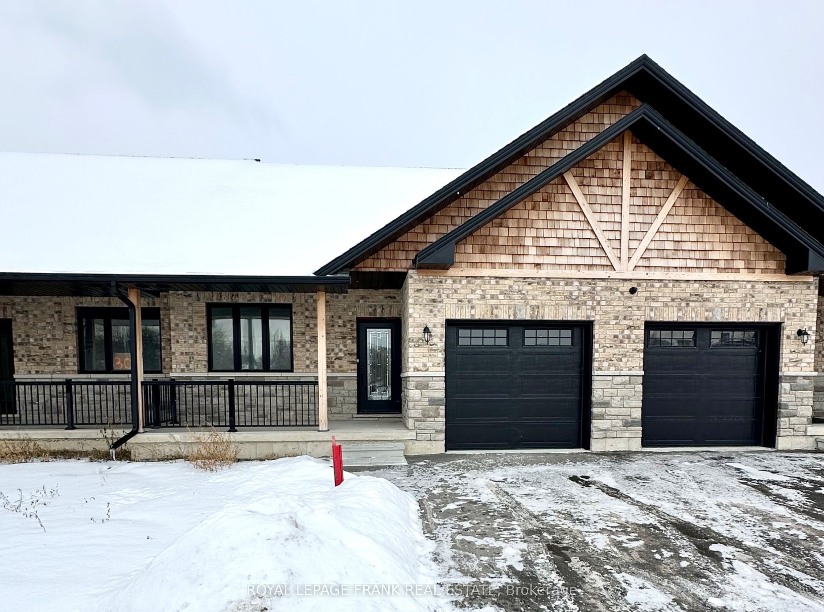 34 Pond Street Property Photo