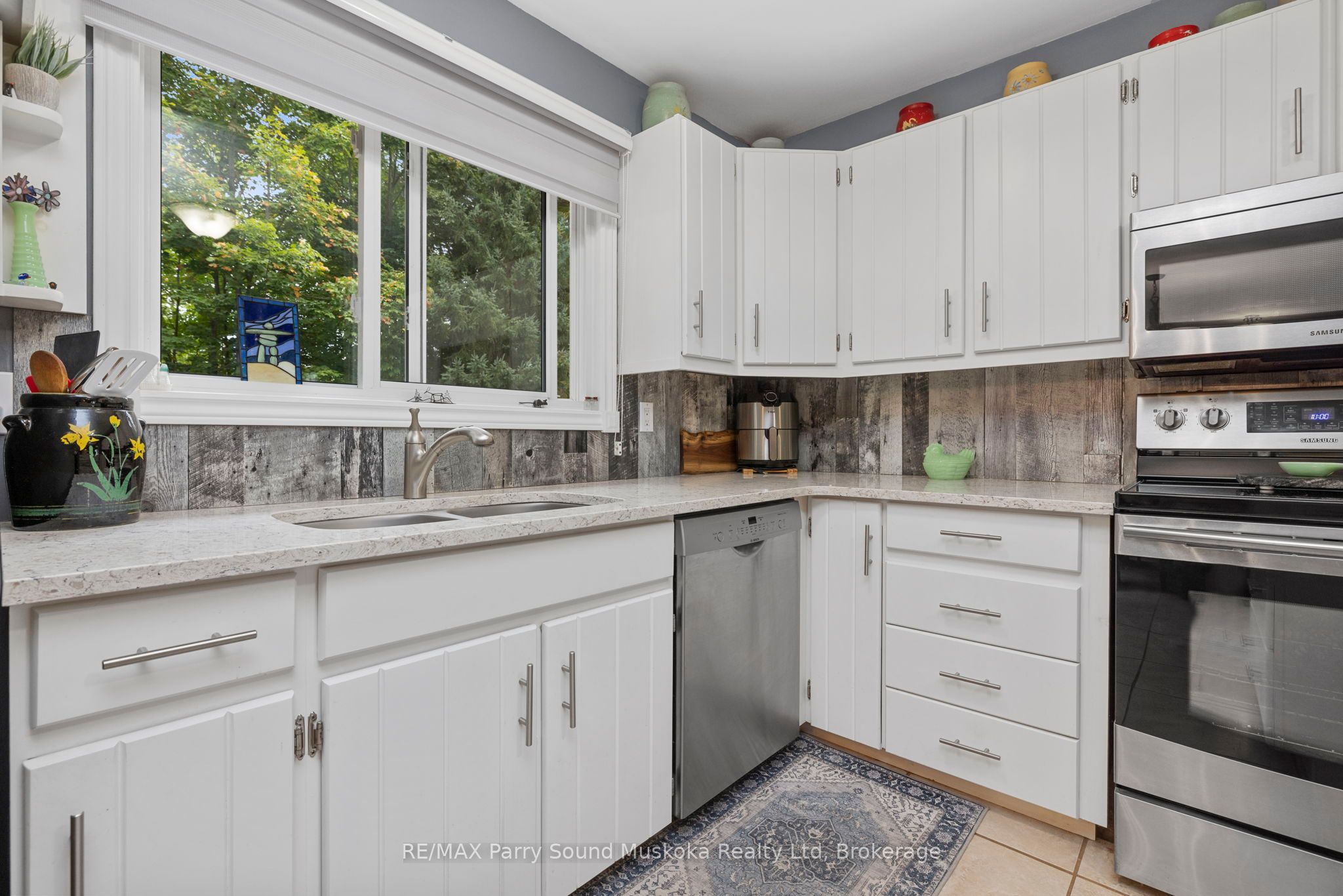 99 Bayview Drive Property Photo 16
