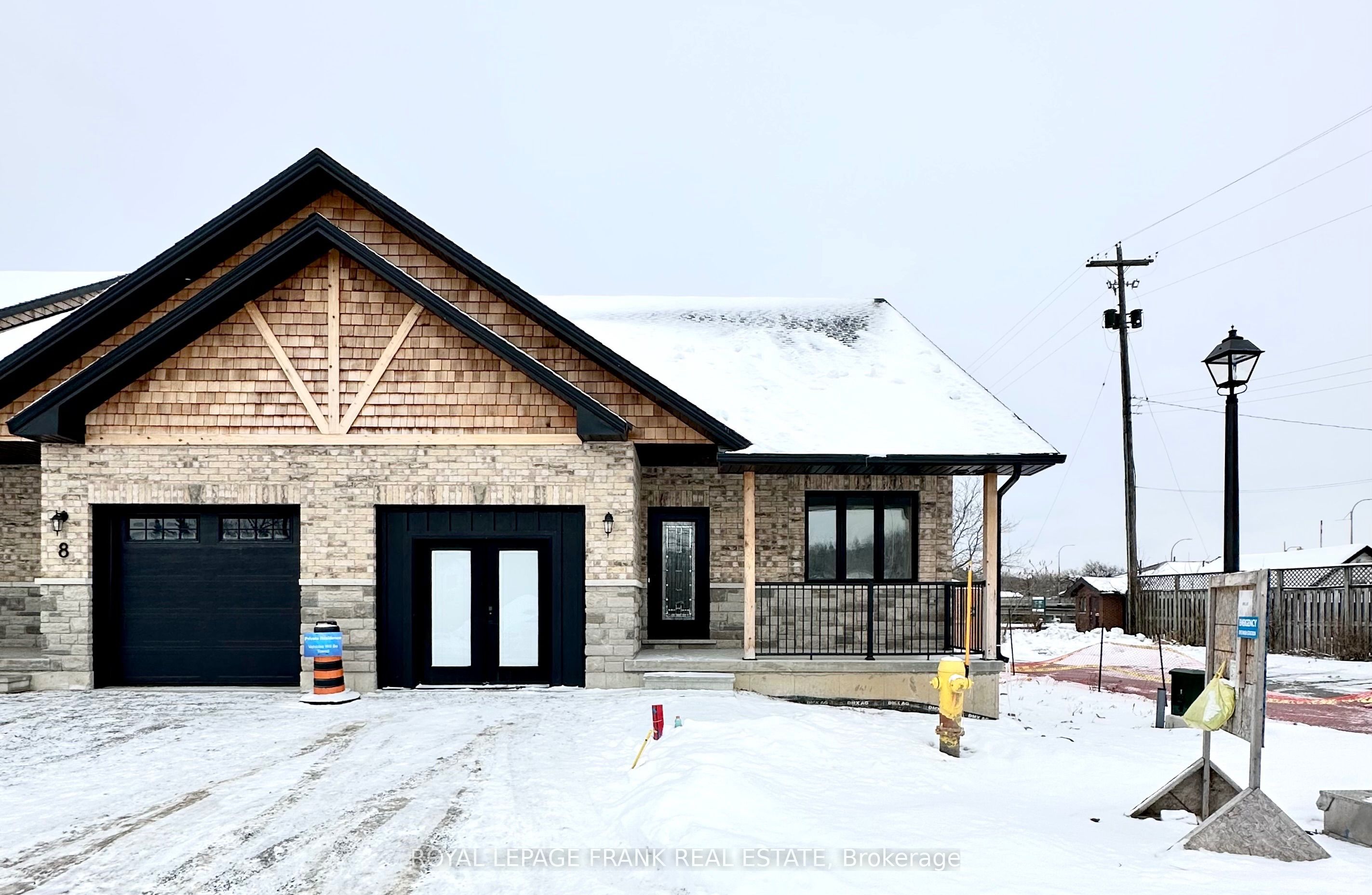 6 Pond Street Property Photo