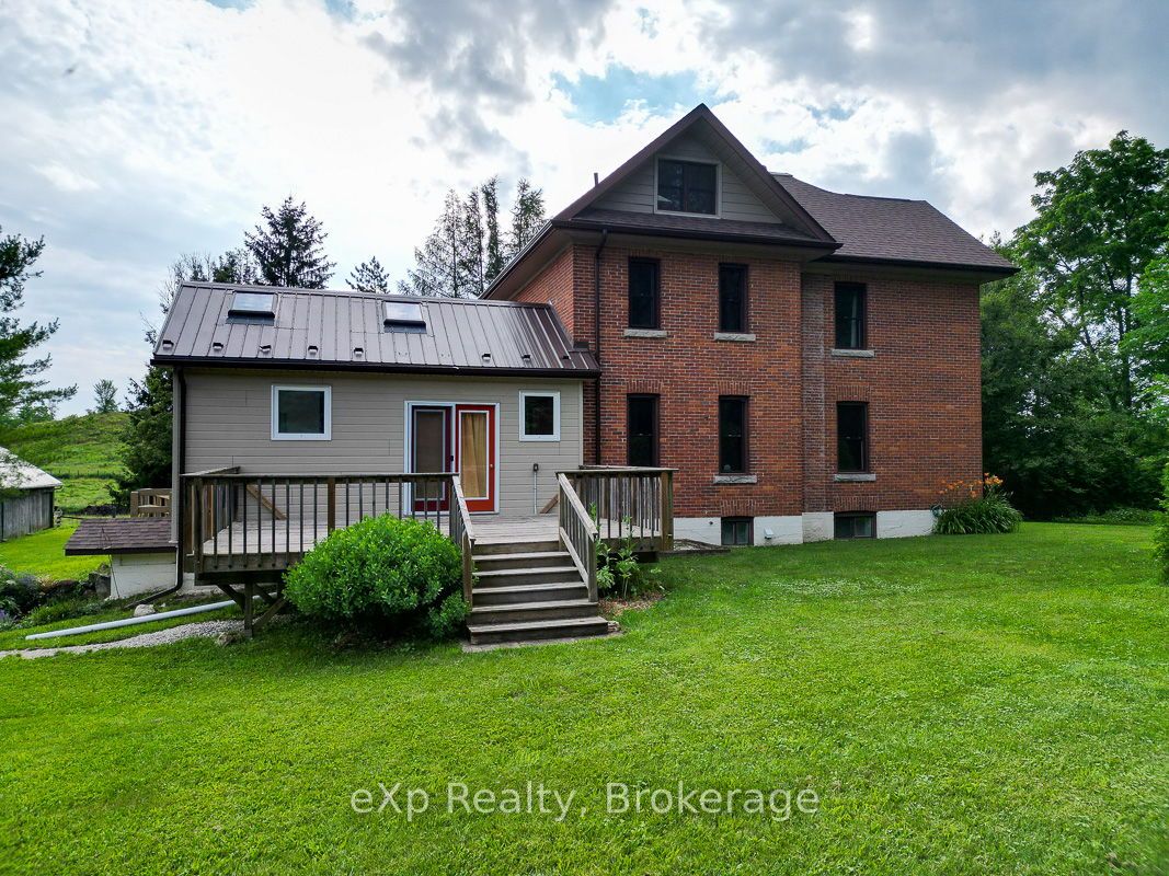 845064 Deviation Road Property Photo 5