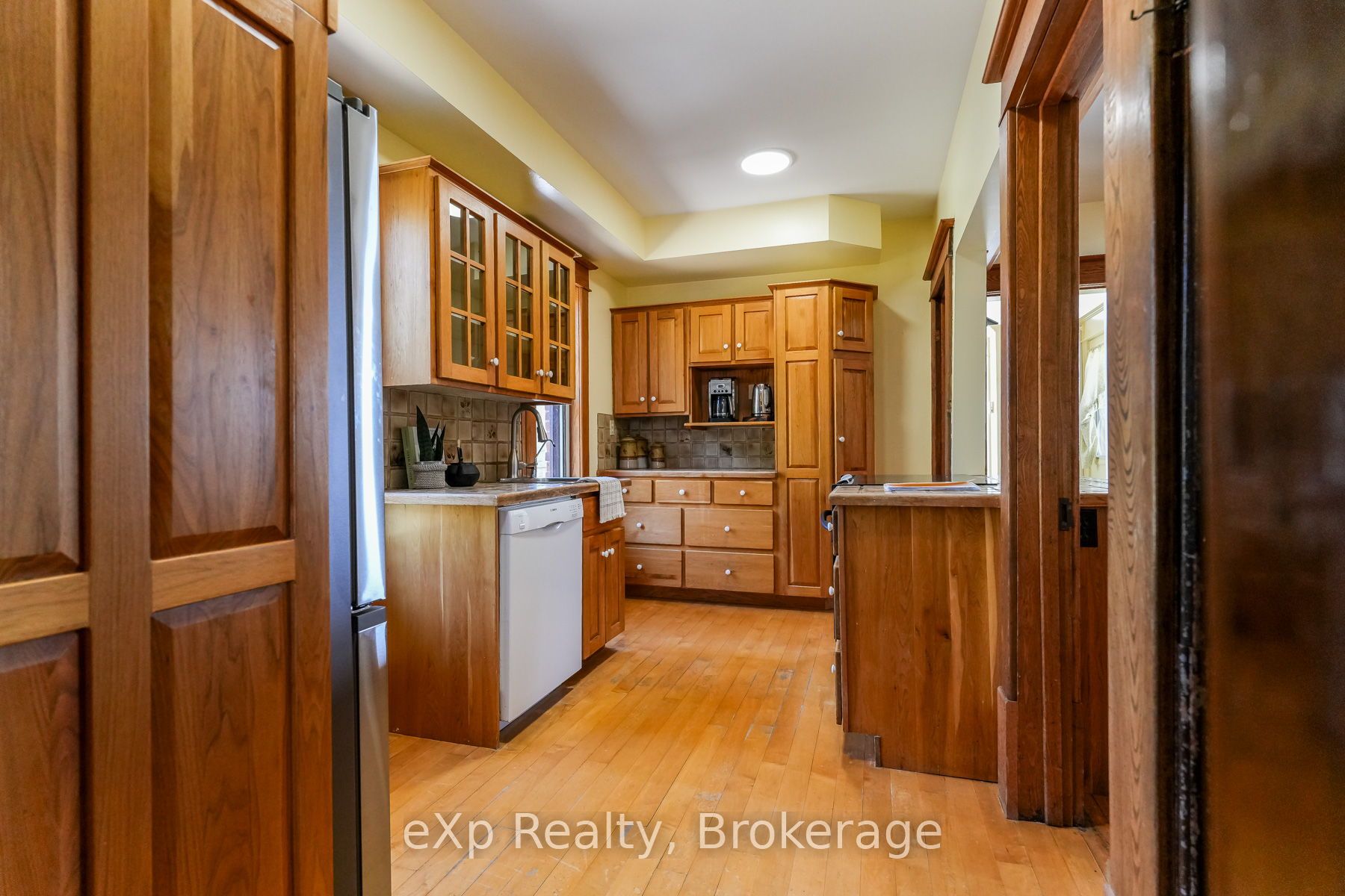 845064 Deviation Road Property Photo 16