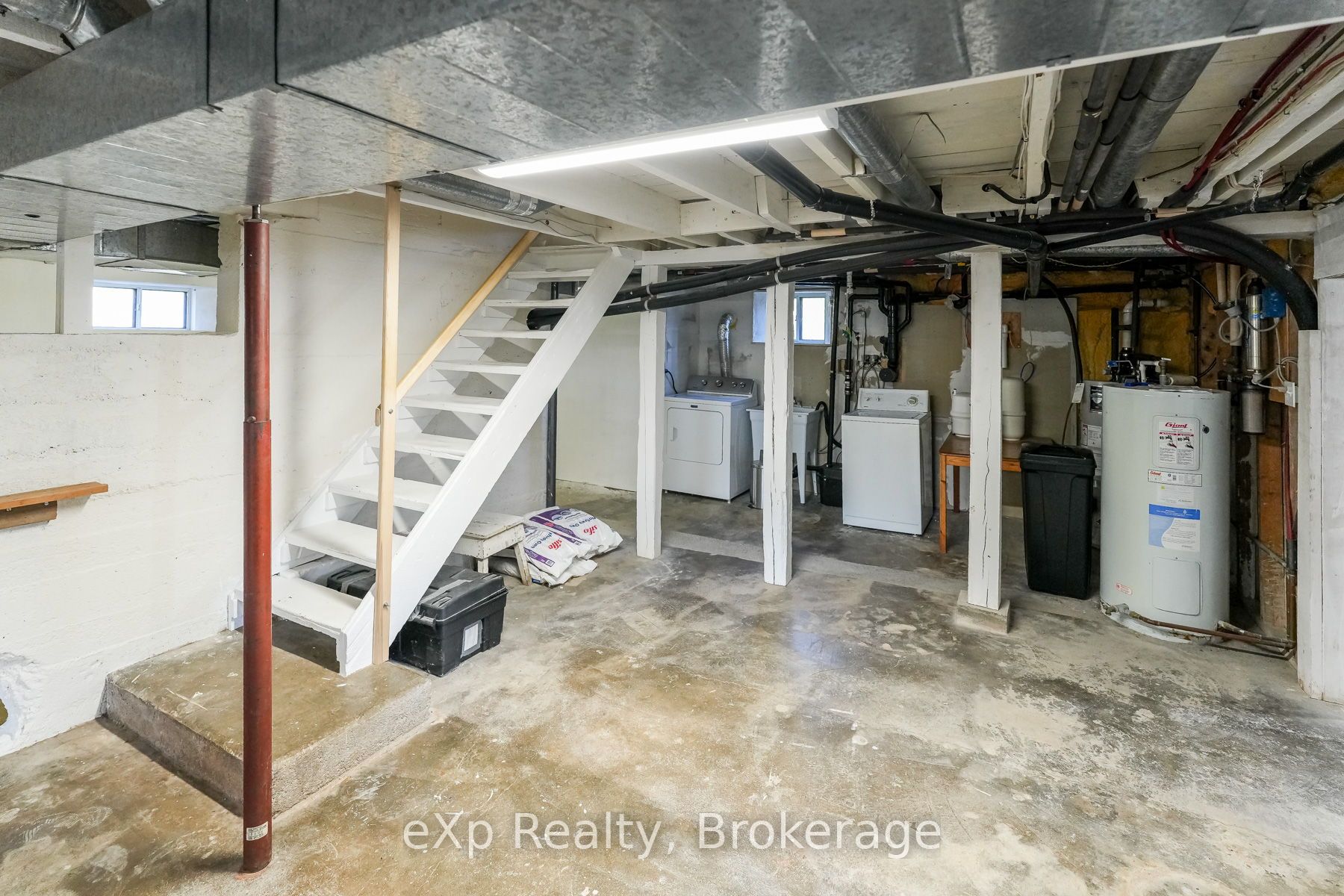 845064 Deviation Road Property Photo 39