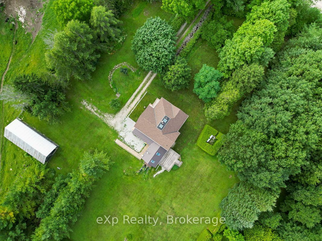 845064 Deviation Road Property Photo 47