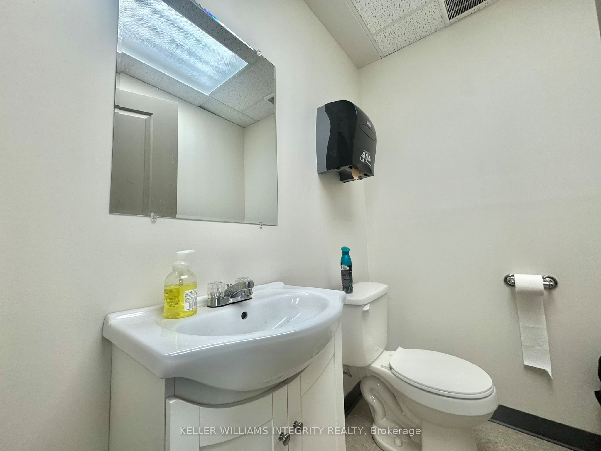 #15 - 38 Auriga Drive Property Photo 6
