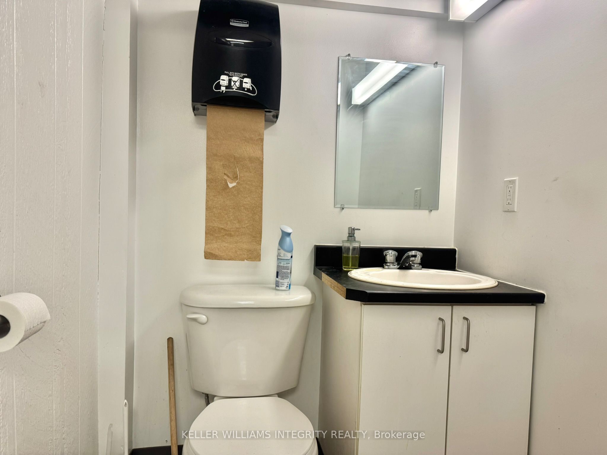 #15 - 38 Auriga Drive Property Photo 15