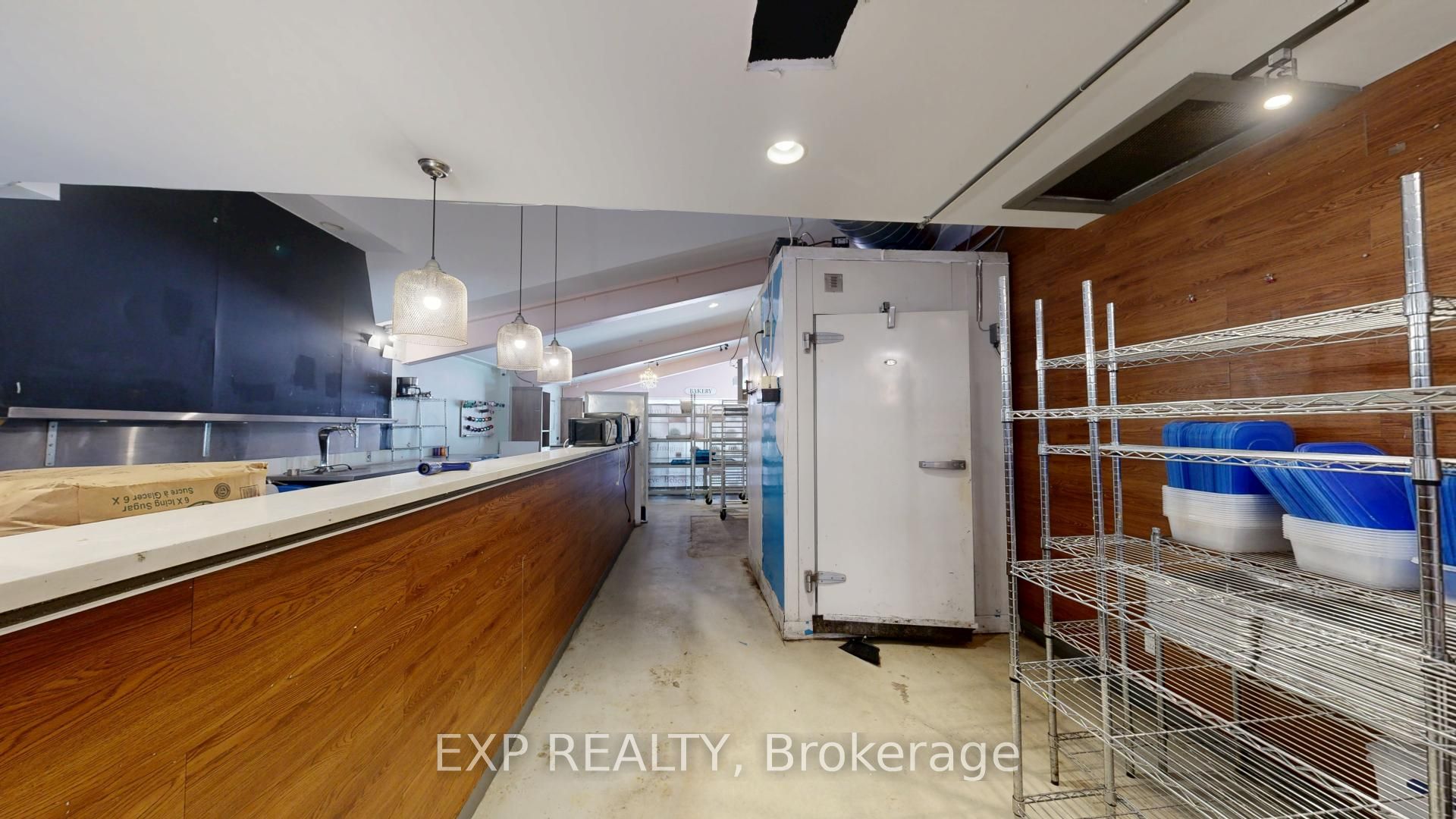 #102 - 222 Wellington Street Property Photo 15