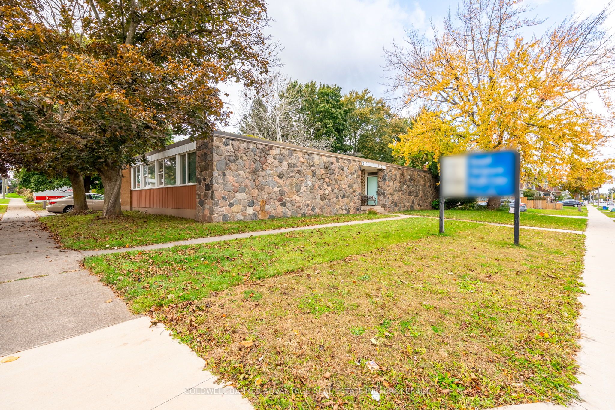 4213/4207 Drummond Road Property Photo 1