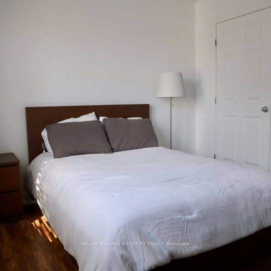 135 C Harthill Way Property Photo 4