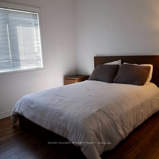 135 C Harthill Way Property Photo 5