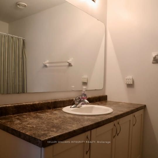 135 C Harthill Way Property Photo 8