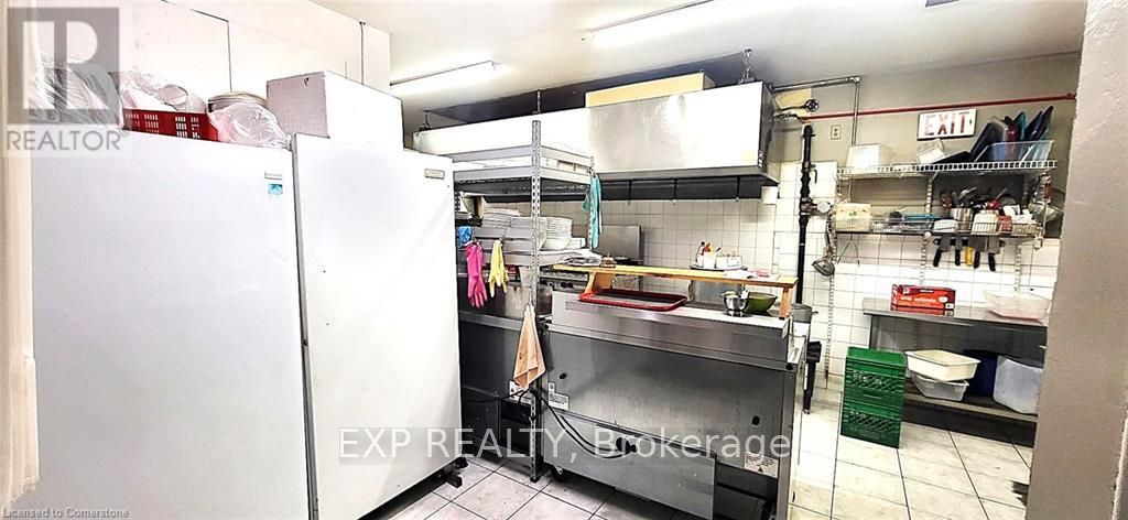 430 York Boulevard Property Photo 7