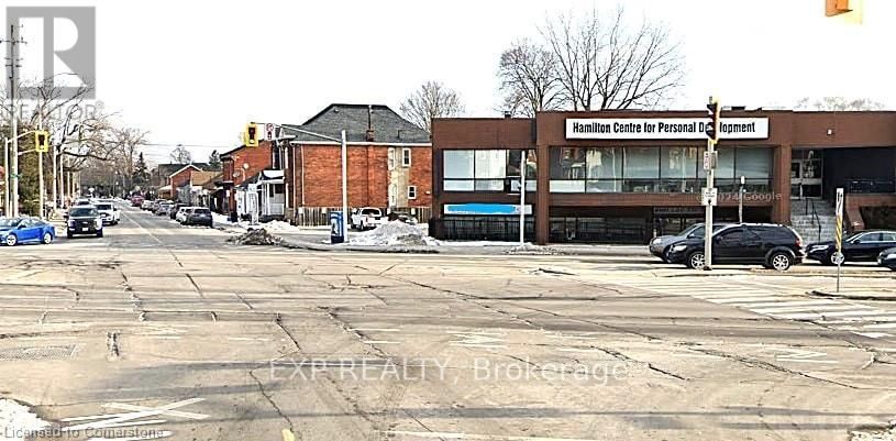 430 York Boulevard Property Photo 8