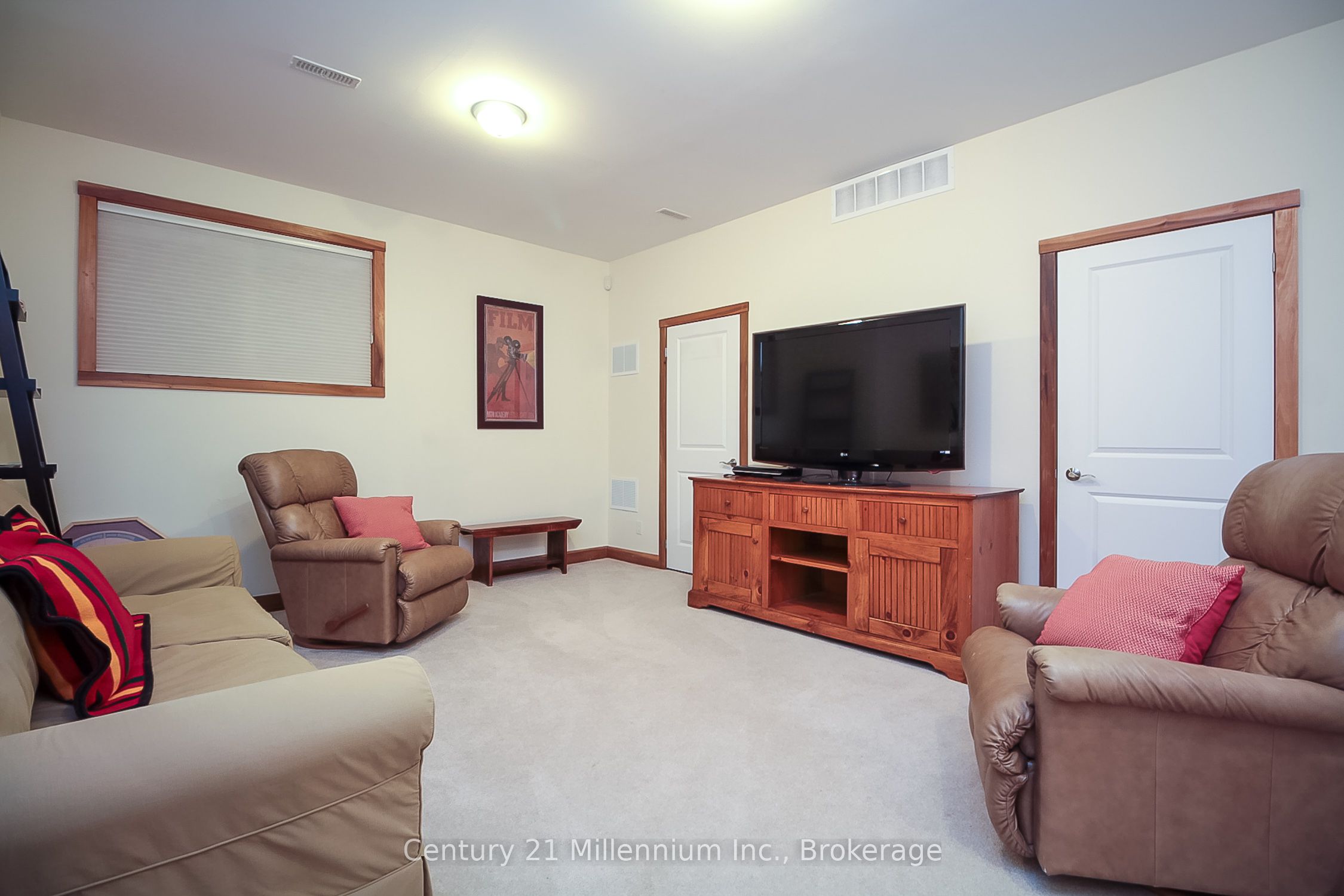 104 Farm Gate Road 7 Property Photo 36