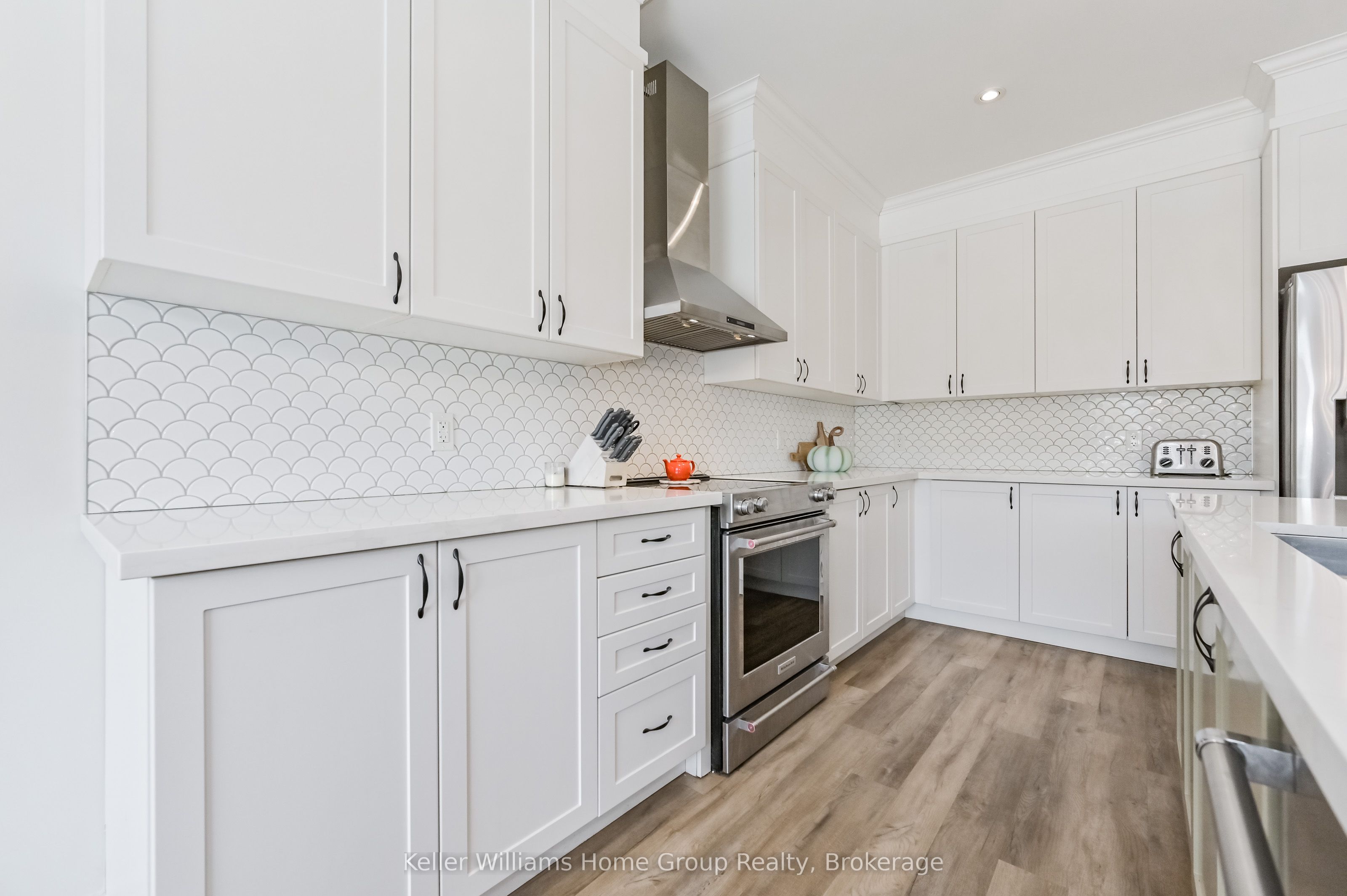 136 Harpin Way Property Photo 13