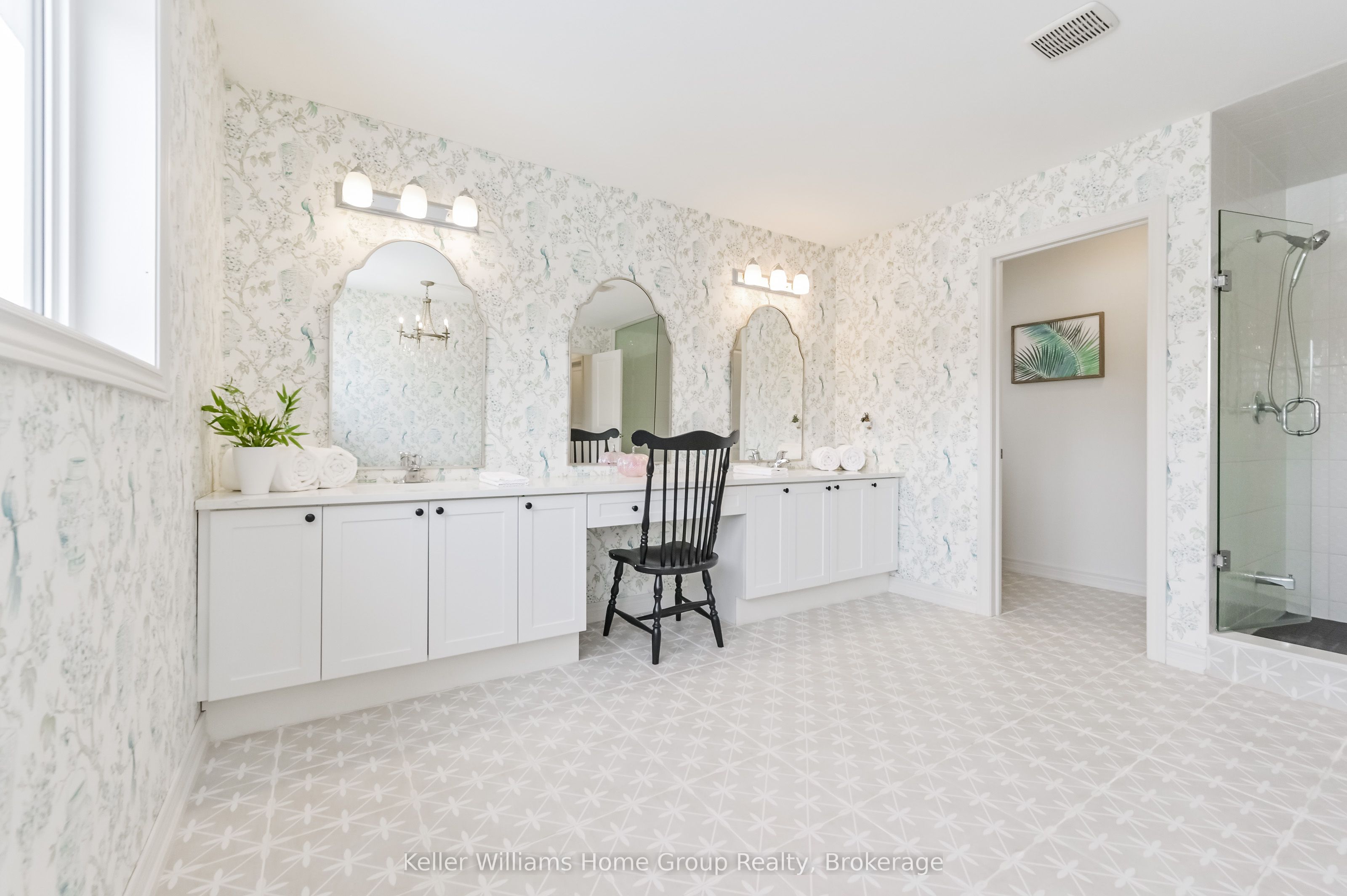 136 Harpin Way Property Photo 33