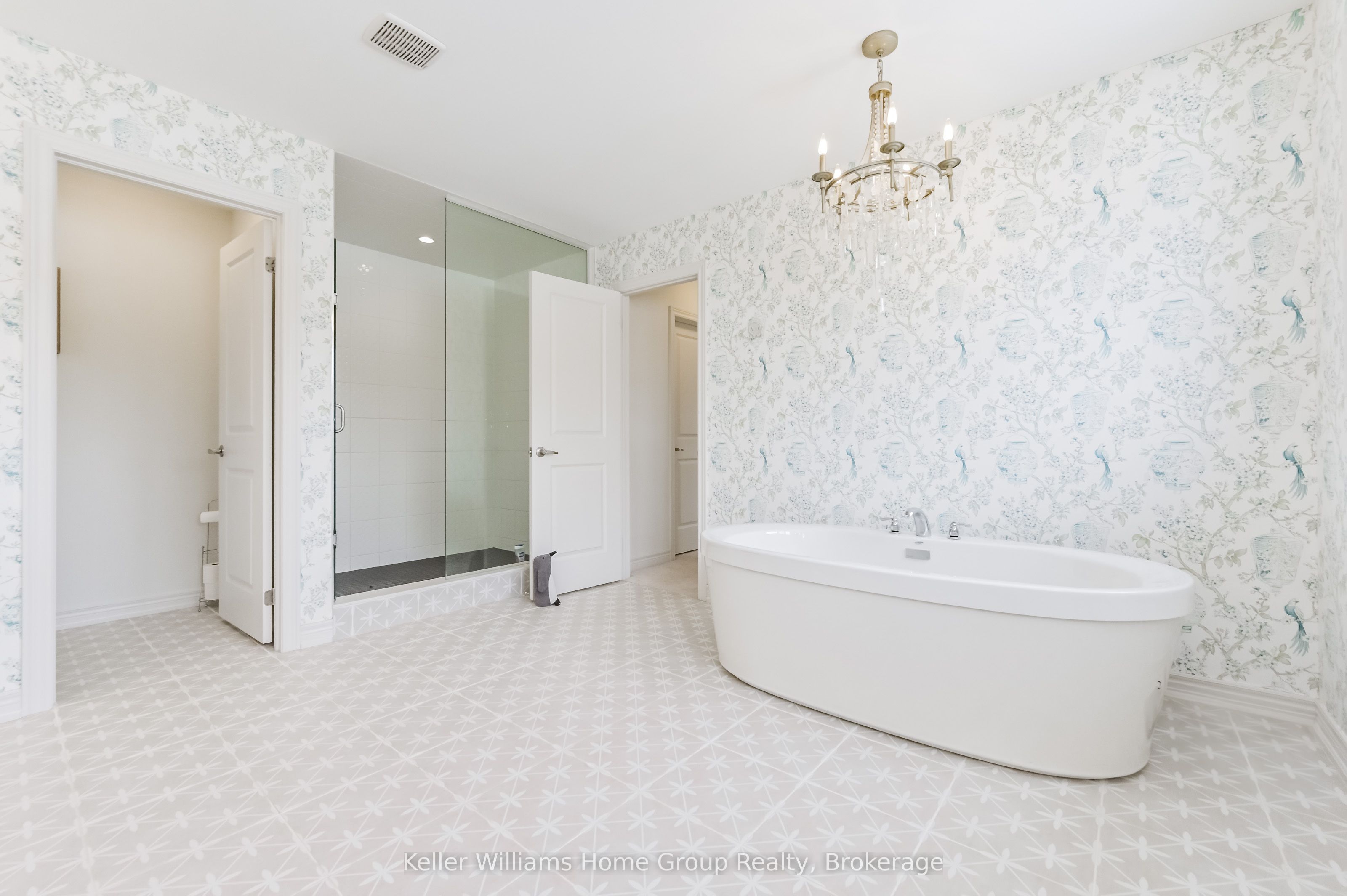 136 Harpin Way Property Photo 34