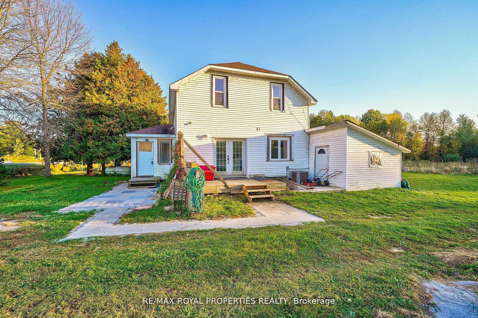 7657 Highway 35 Road Property Photo