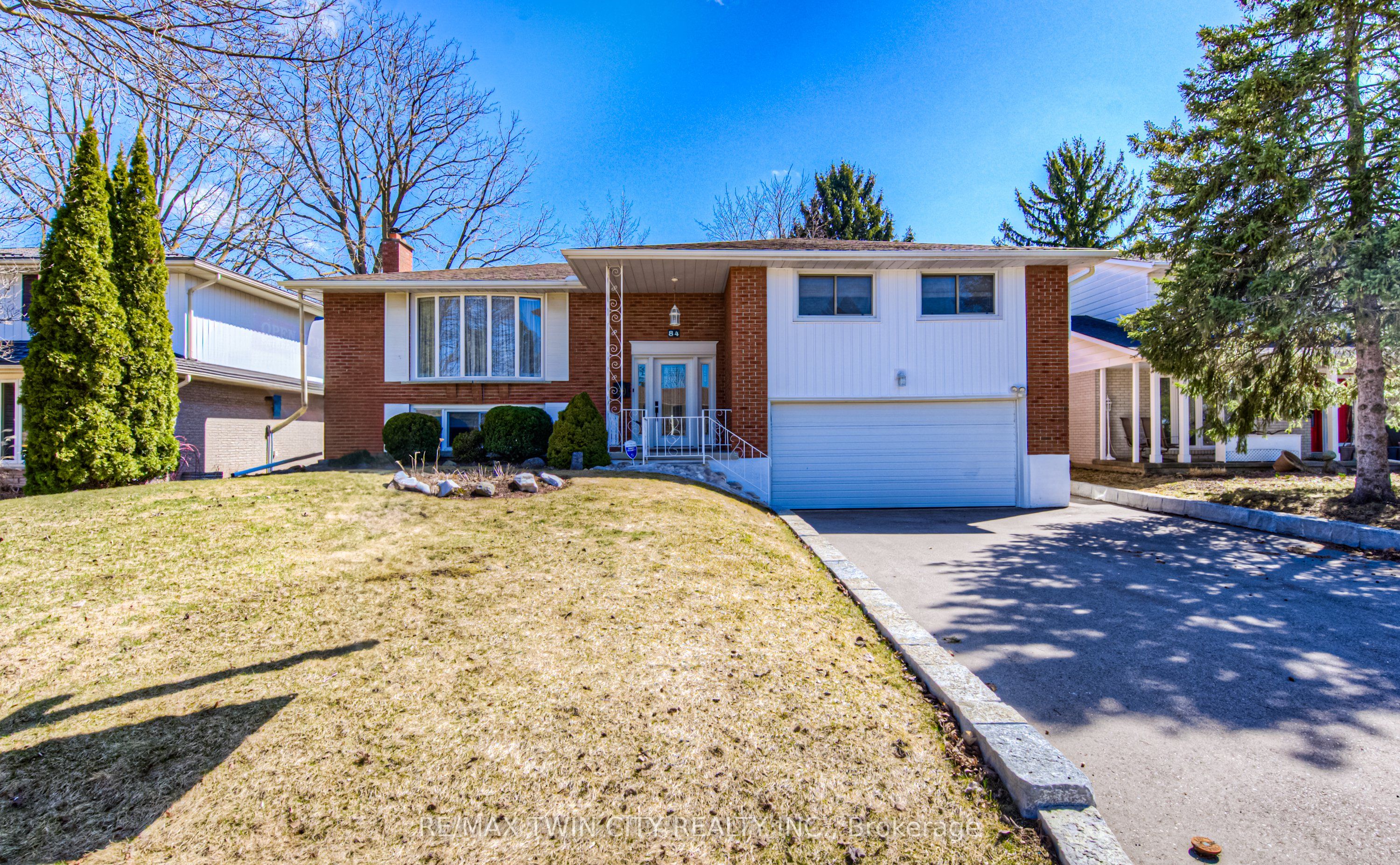 84 Ridgeview Crescent Property Photo 1