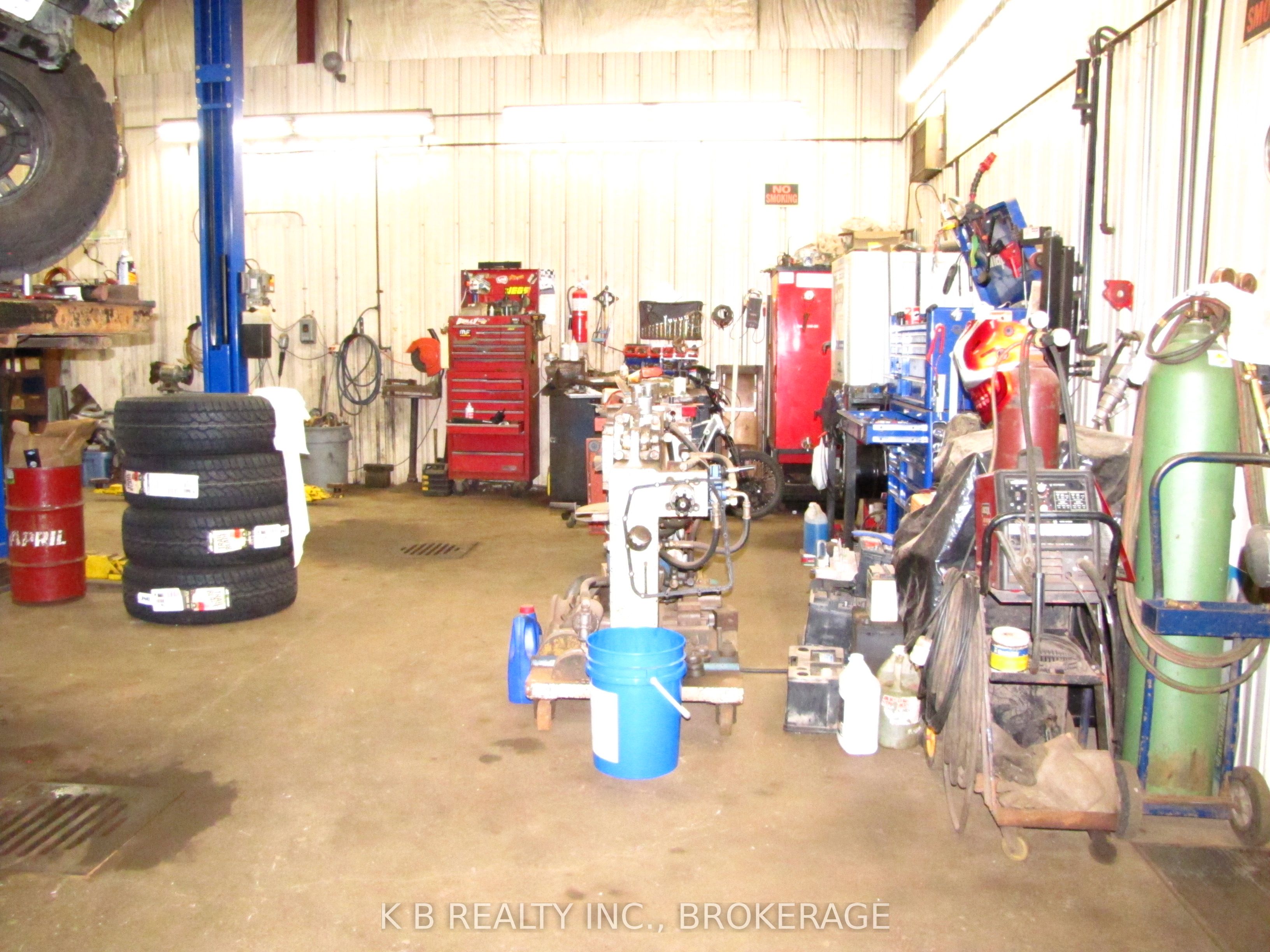 141 Industrial Boulevard Property Photo 9