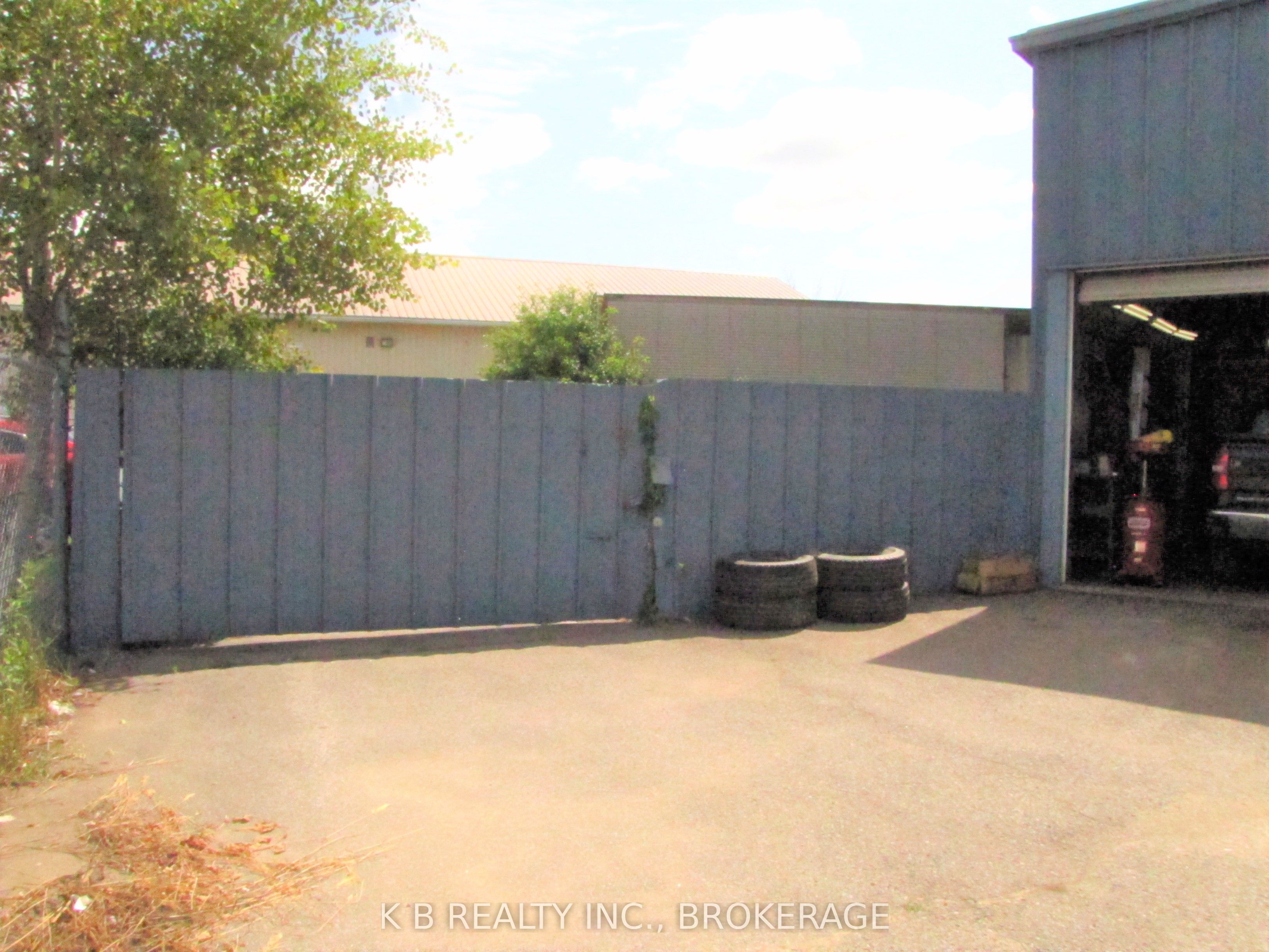 141 Industrial Boulevard Property Photo 21