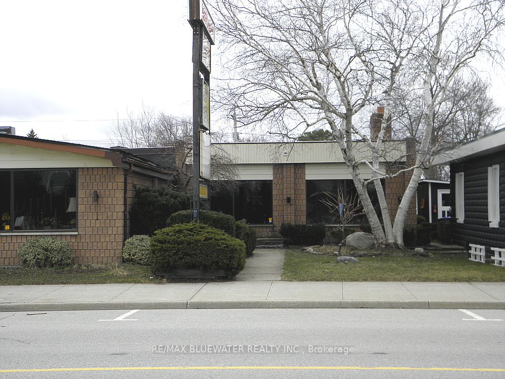93 Main Street Property Photo 3
