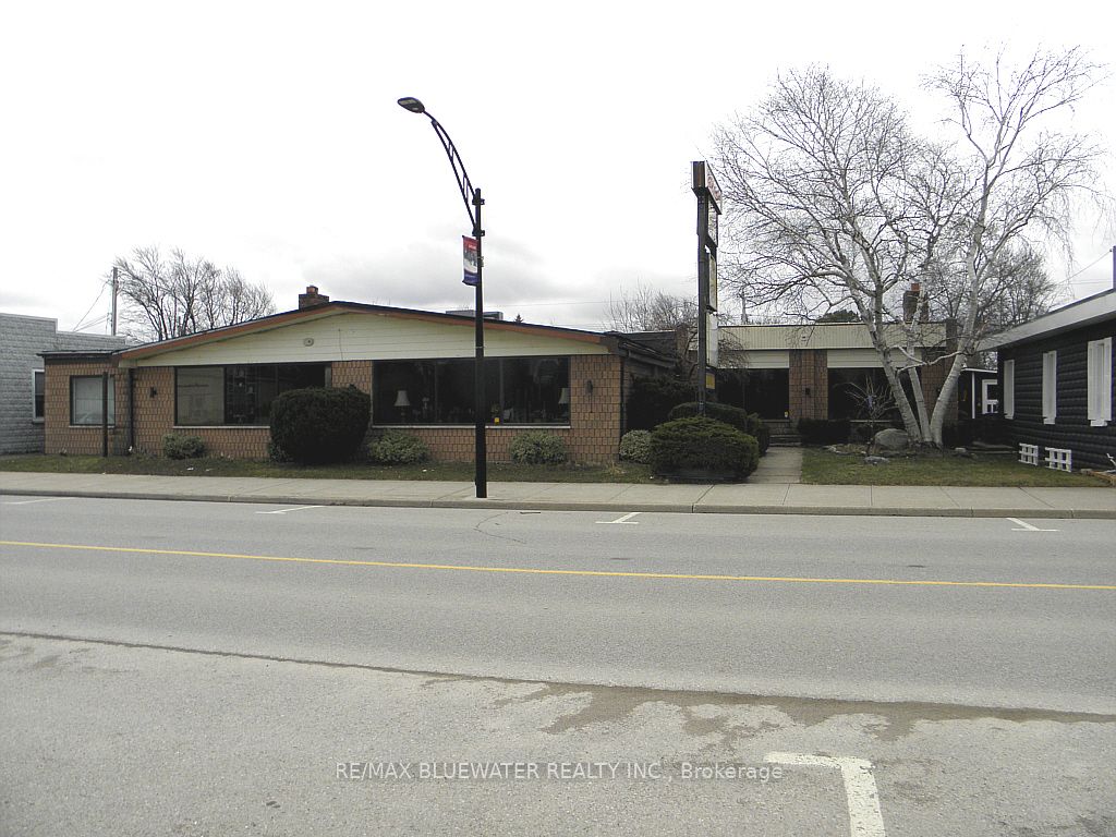 93 Main Street Property Photo 8