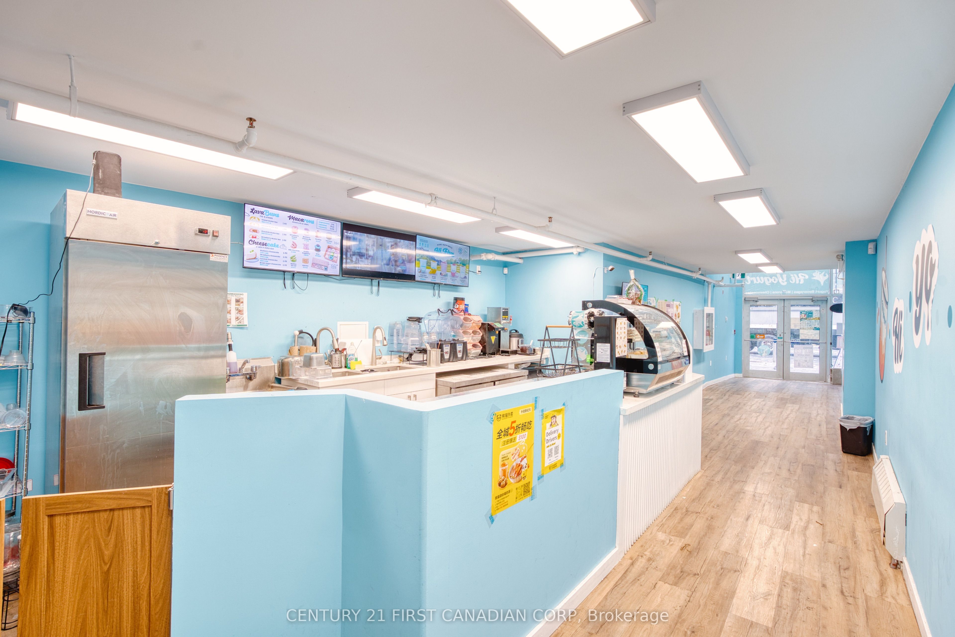 #b - 189 Dundas Street Property Photo 6