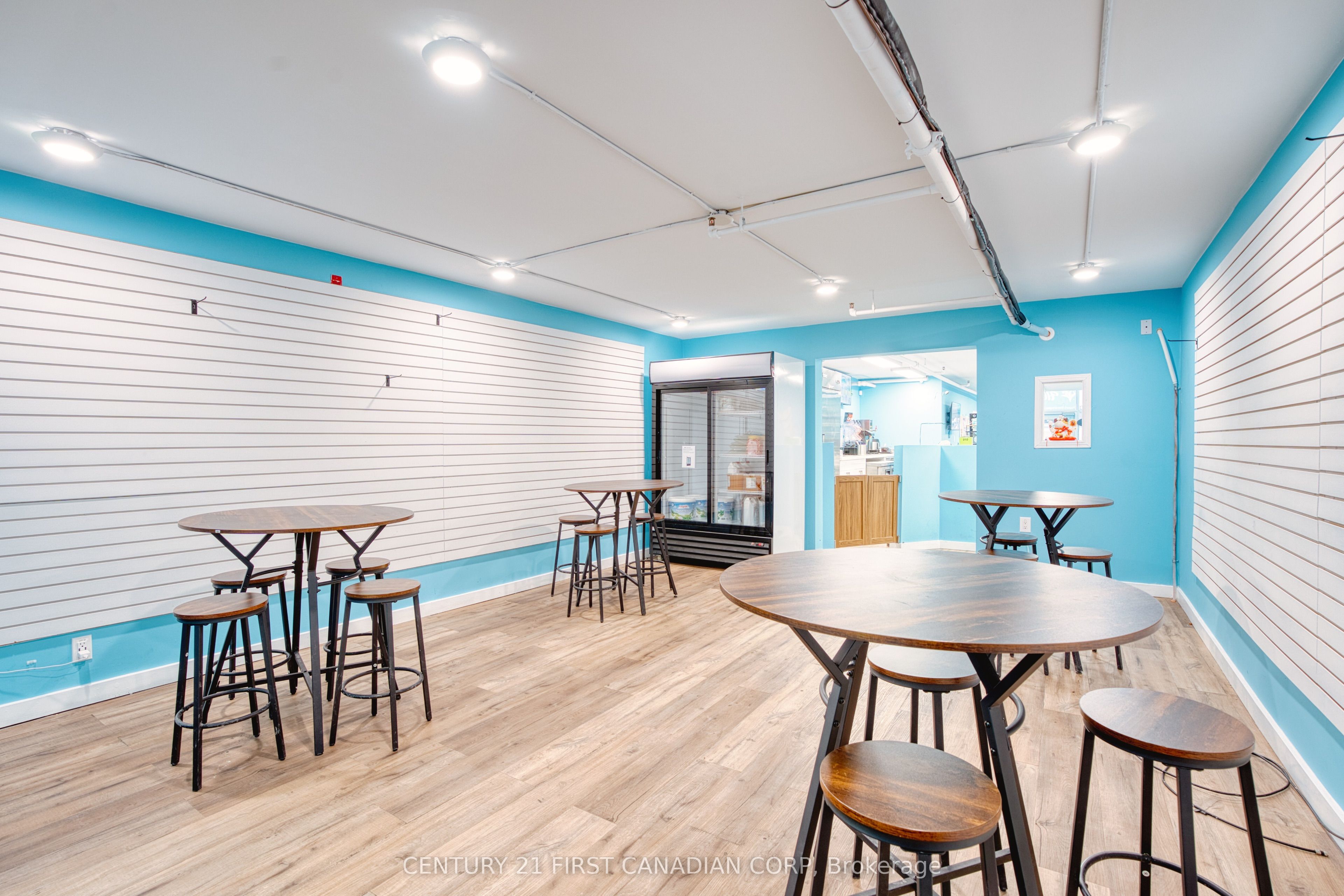 #b - 189 Dundas Street Property Photo 13