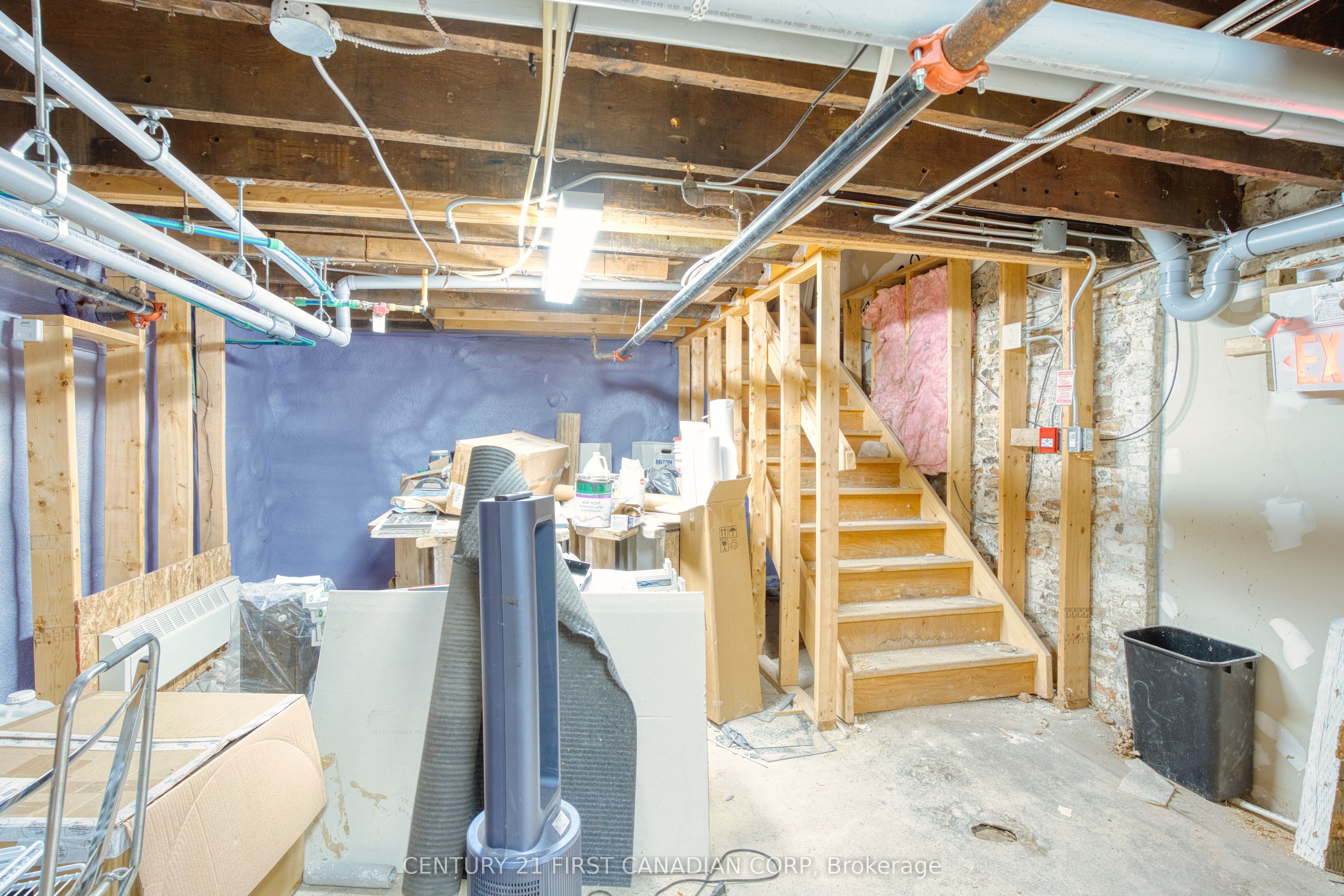 #b - 189 Dundas Street Property Photo 17
