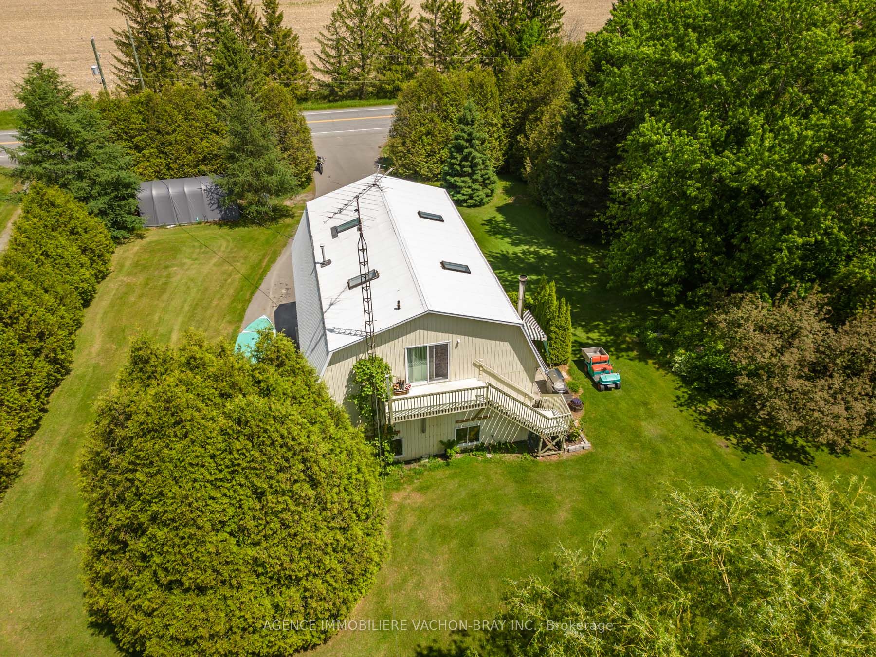 4020 4th Line Road Property Photo 14