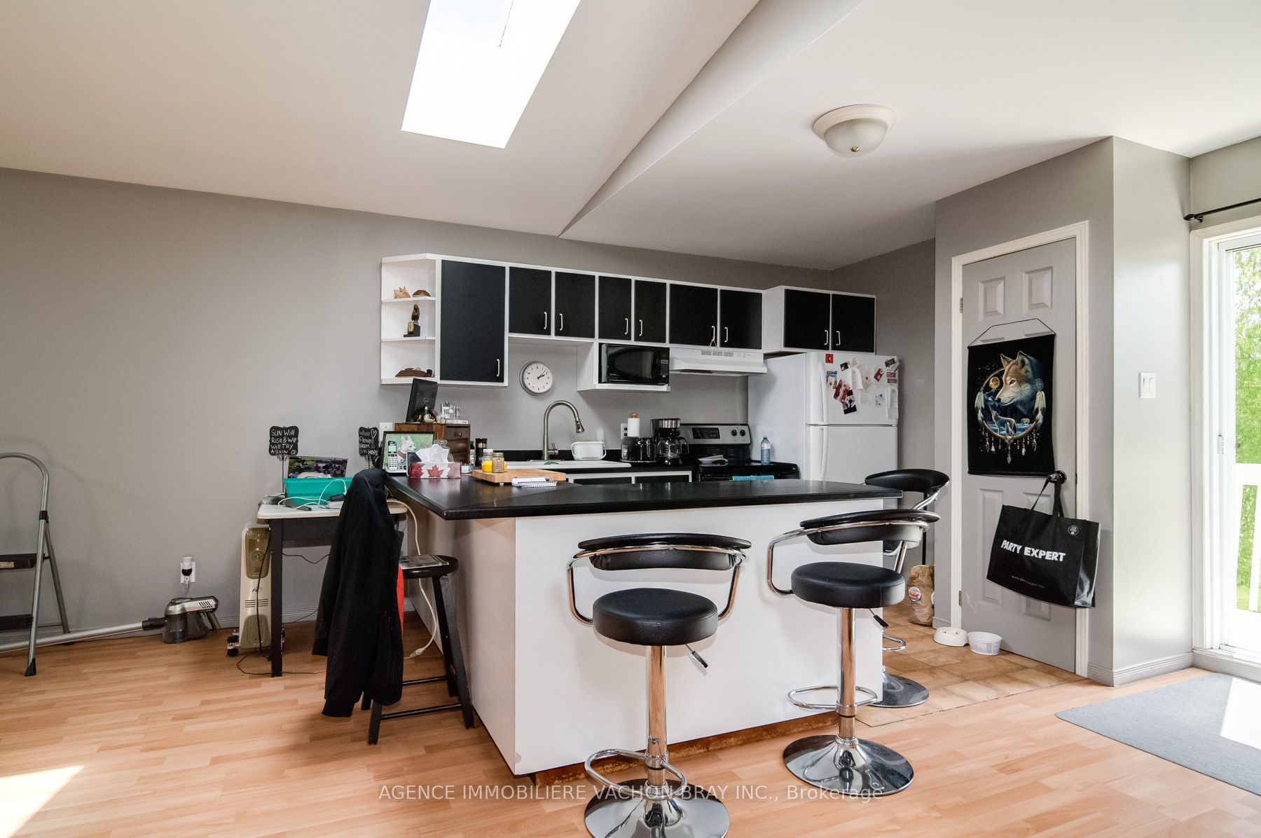 4020 4th Line Road Property Photo 16