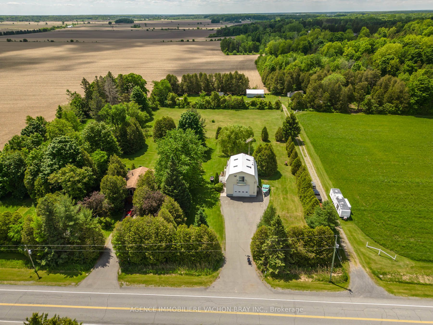 4020 4th Line Road Property Photo 32